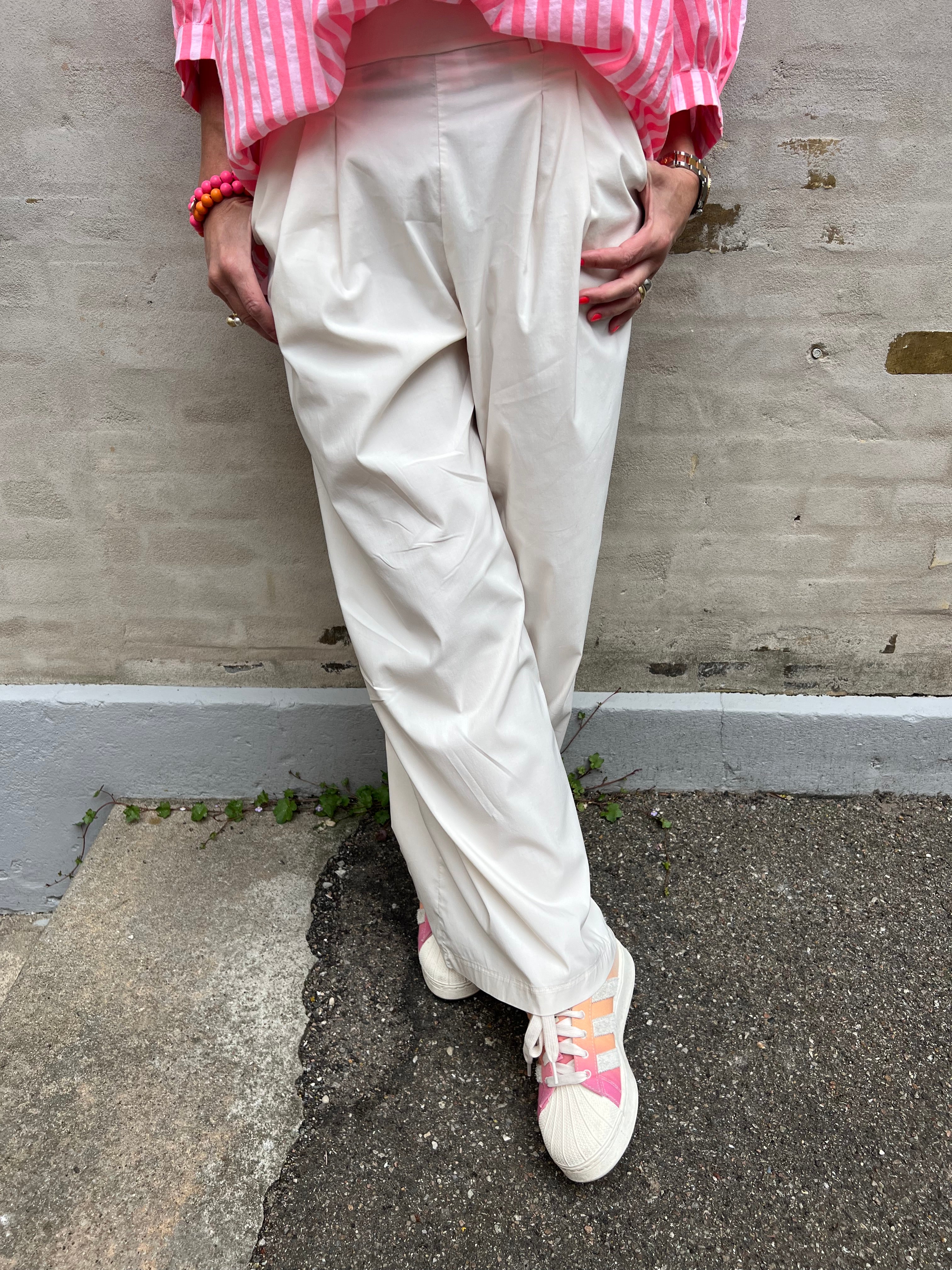 Davina wideleg pant cream