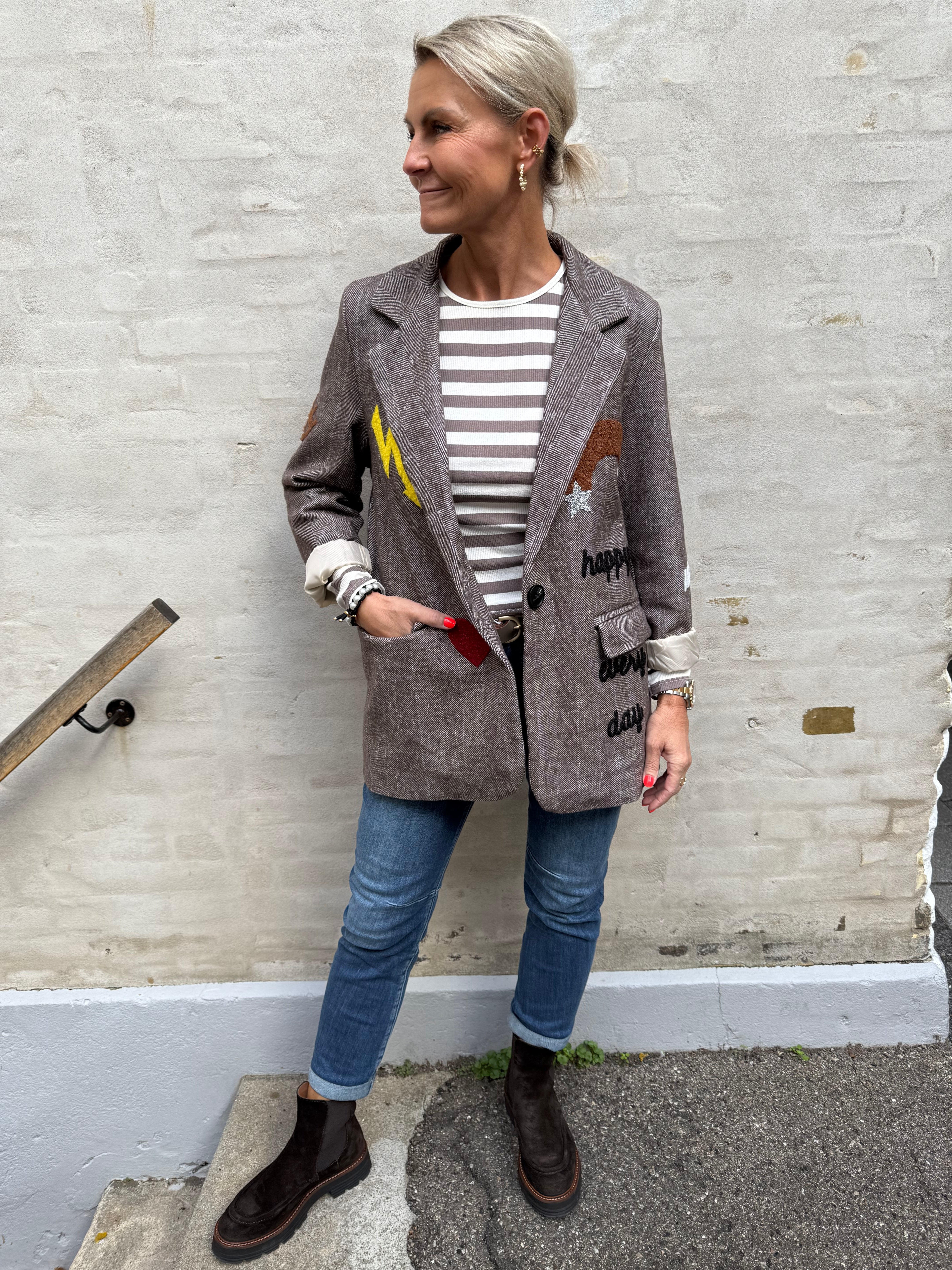 Happy Every Day Blazer - Dark Brown