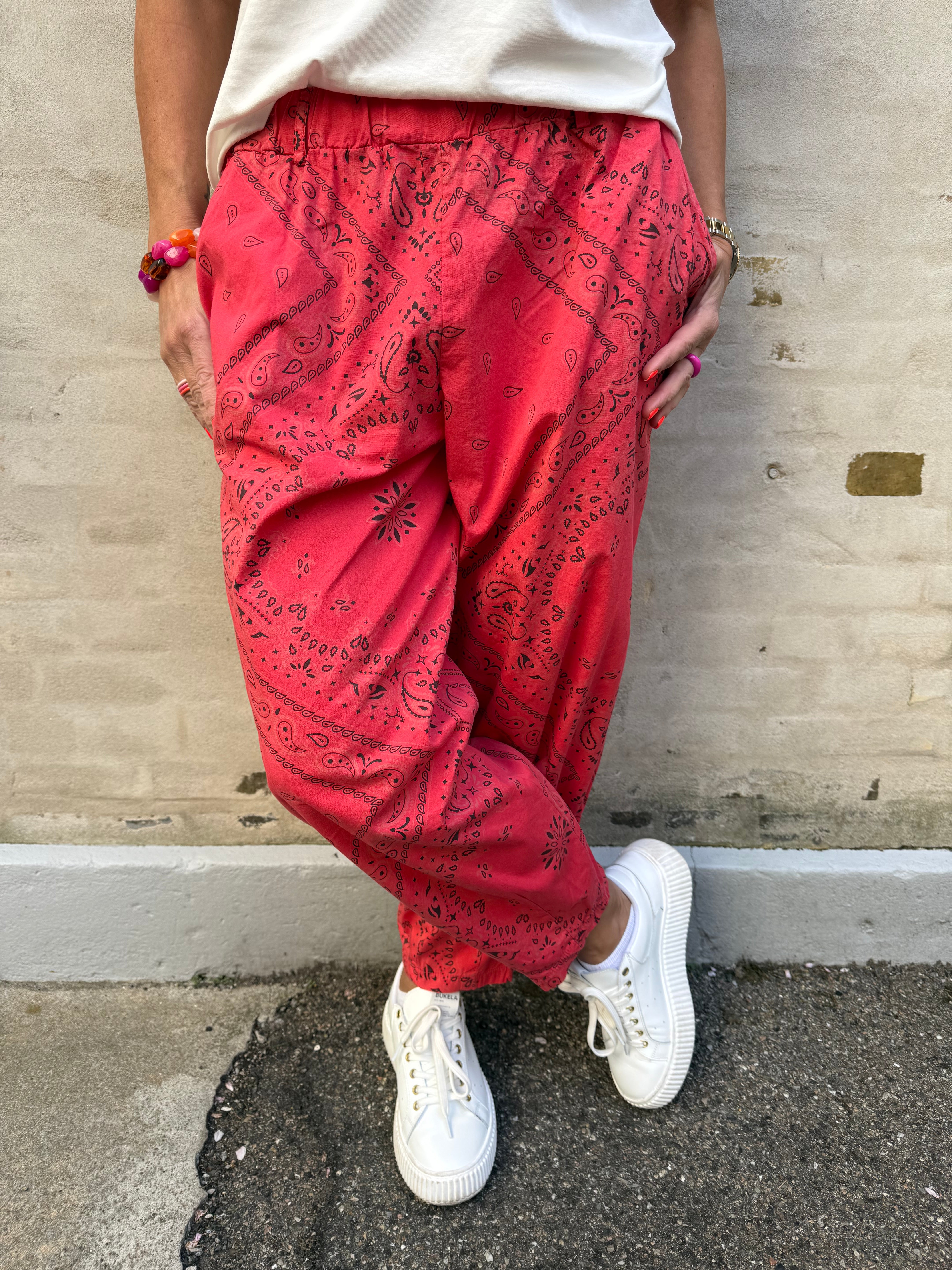 ABBIE Barrel Pant - Red Paisley