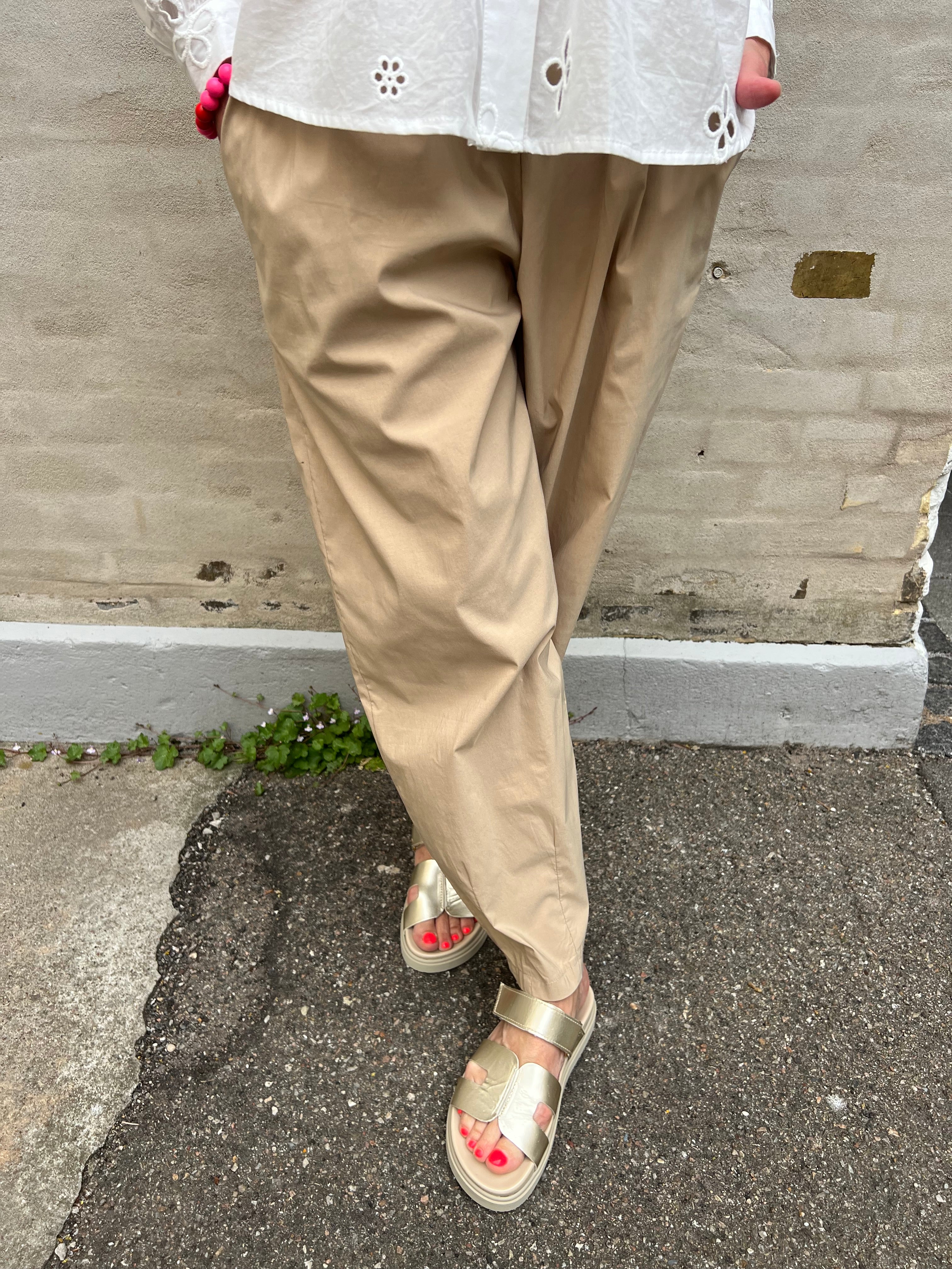 BCDavina Barrel Pant Sand