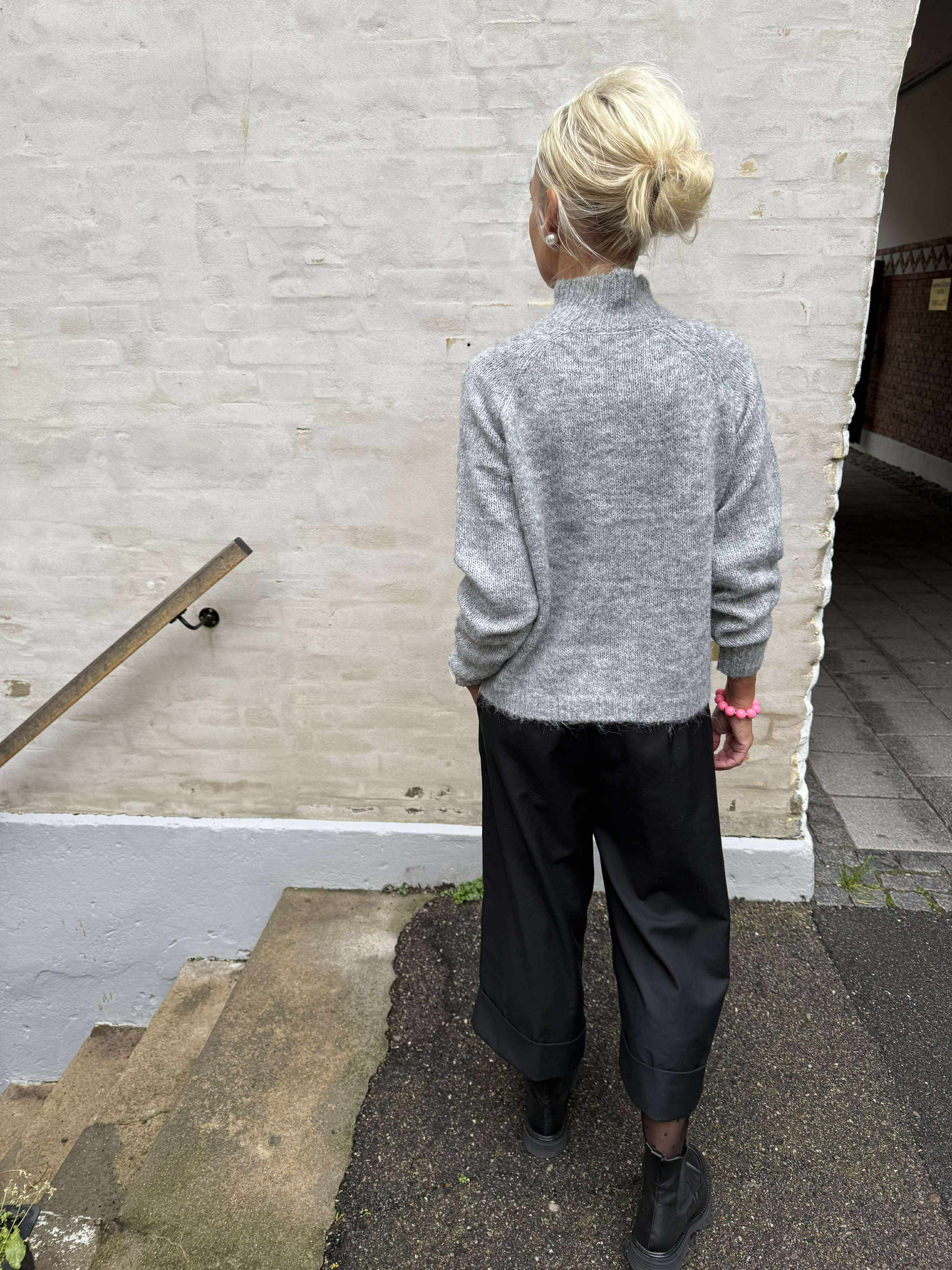 ZOEY LIFE L/S RAGLAN PULLOVER - Light Grey Melange