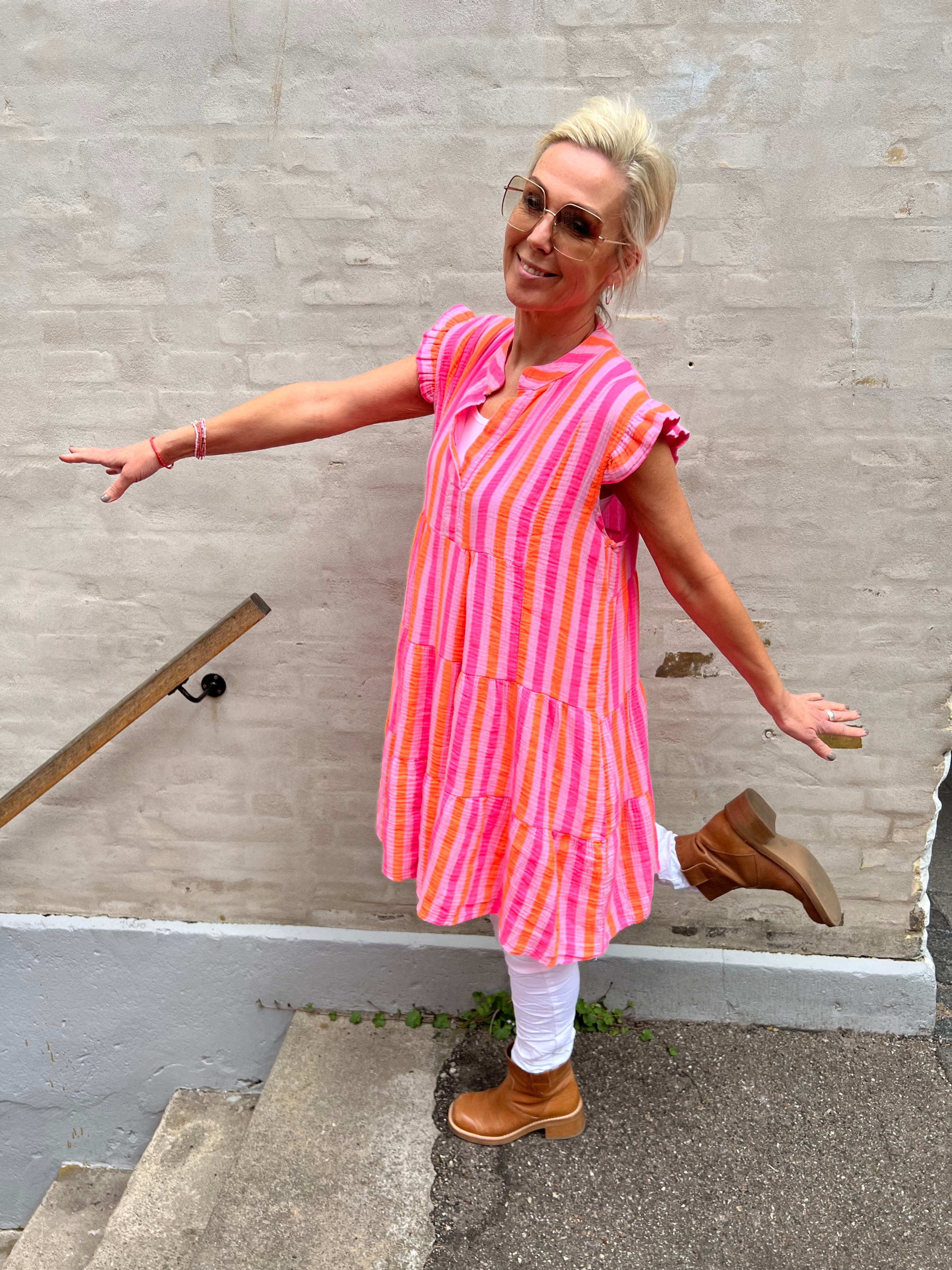 Debbie dress multi strib