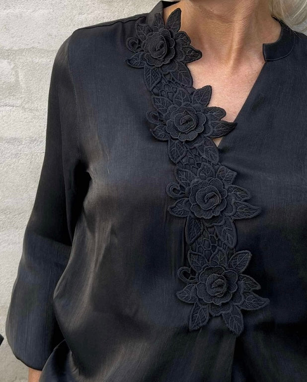 Fiola Blouse - Black