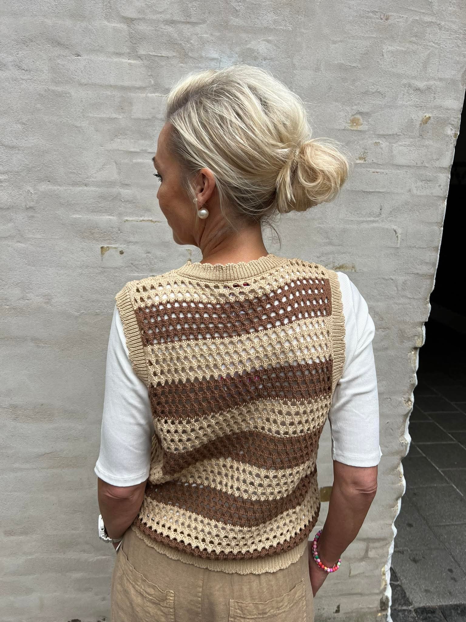 Manga Vest - Beige/Brown
