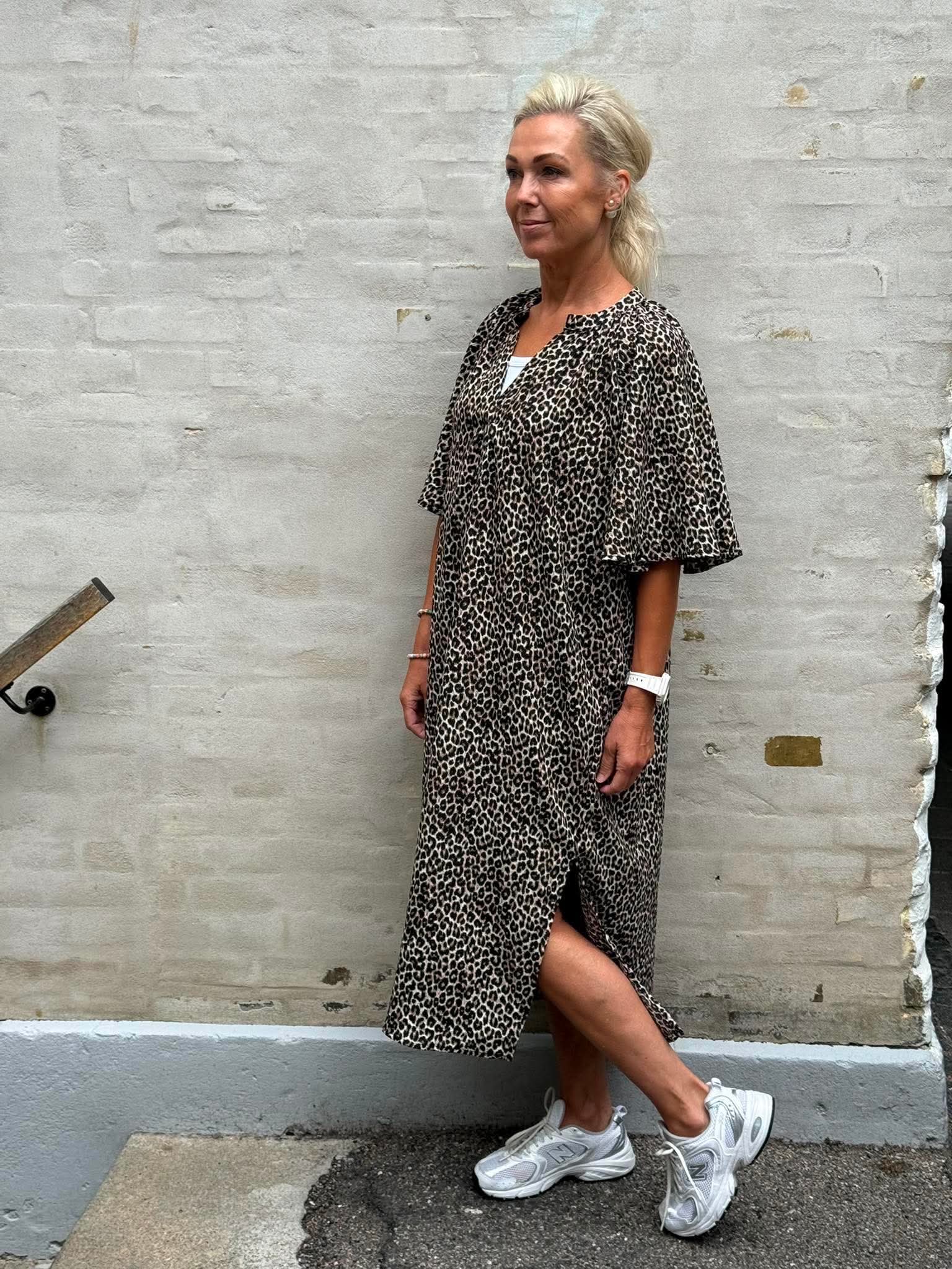 KELLY Klänning - Leo