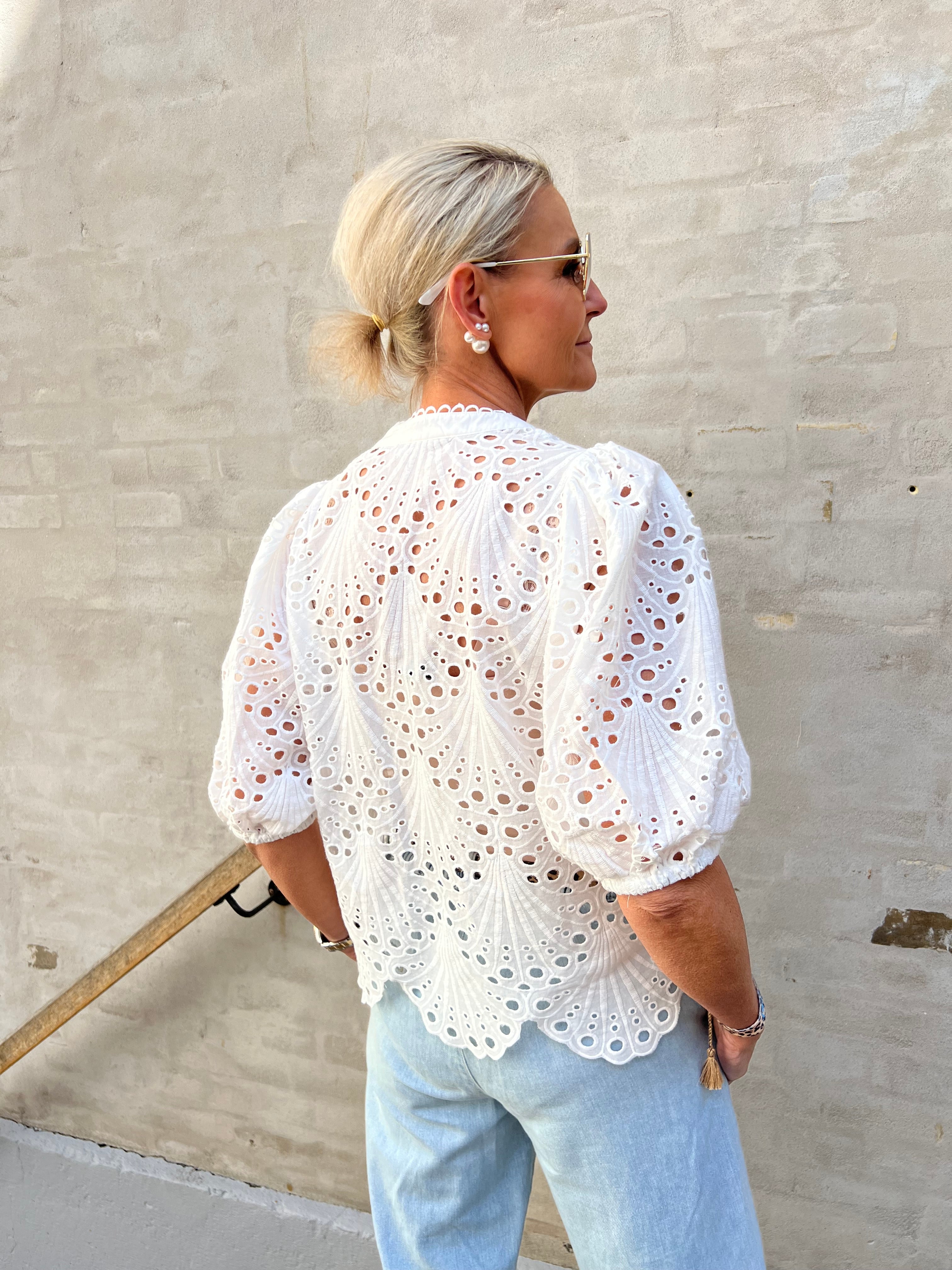 Naya Anglaise Shirt White