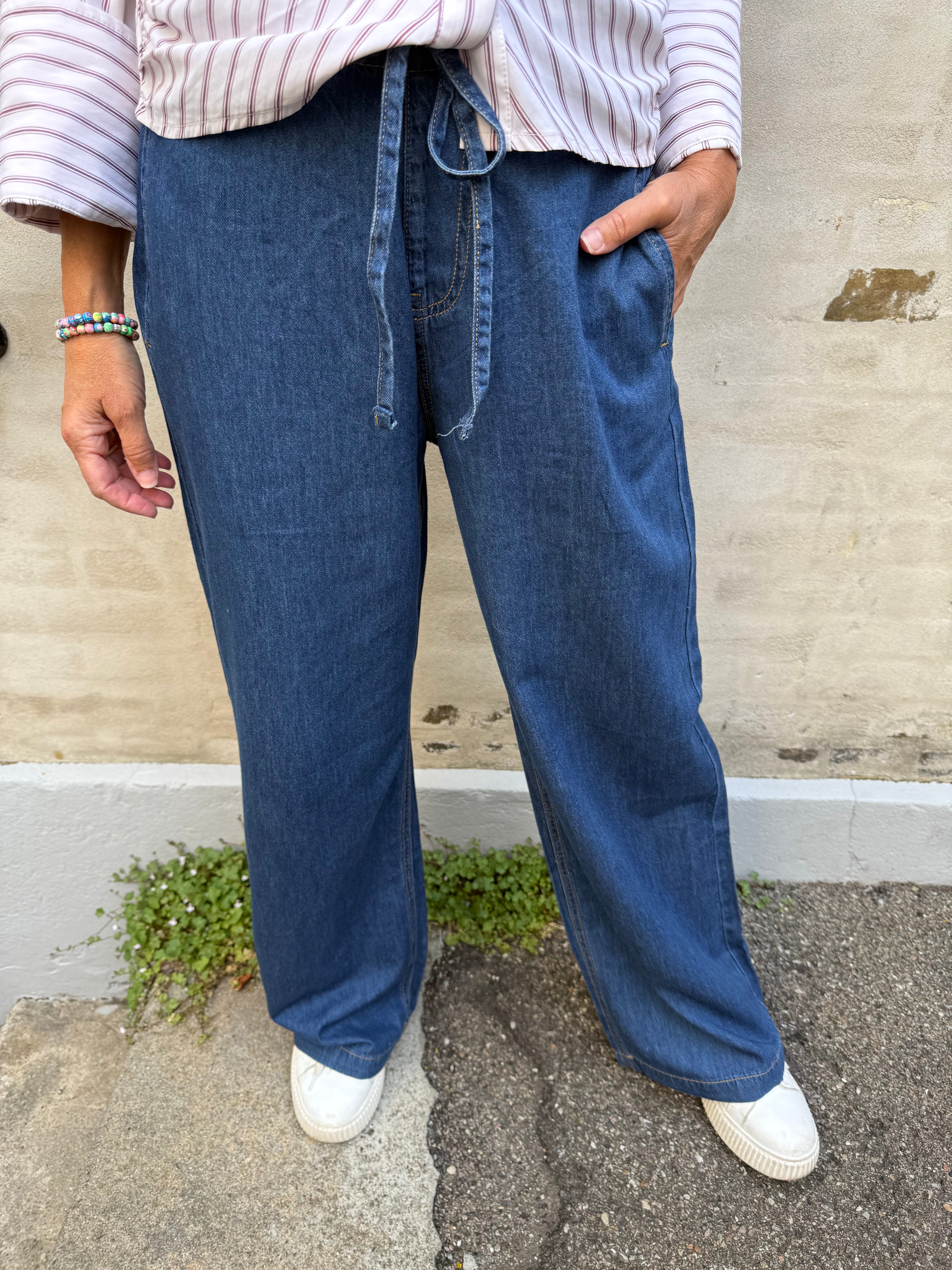 Avril Bukser - Dark Blue Wash