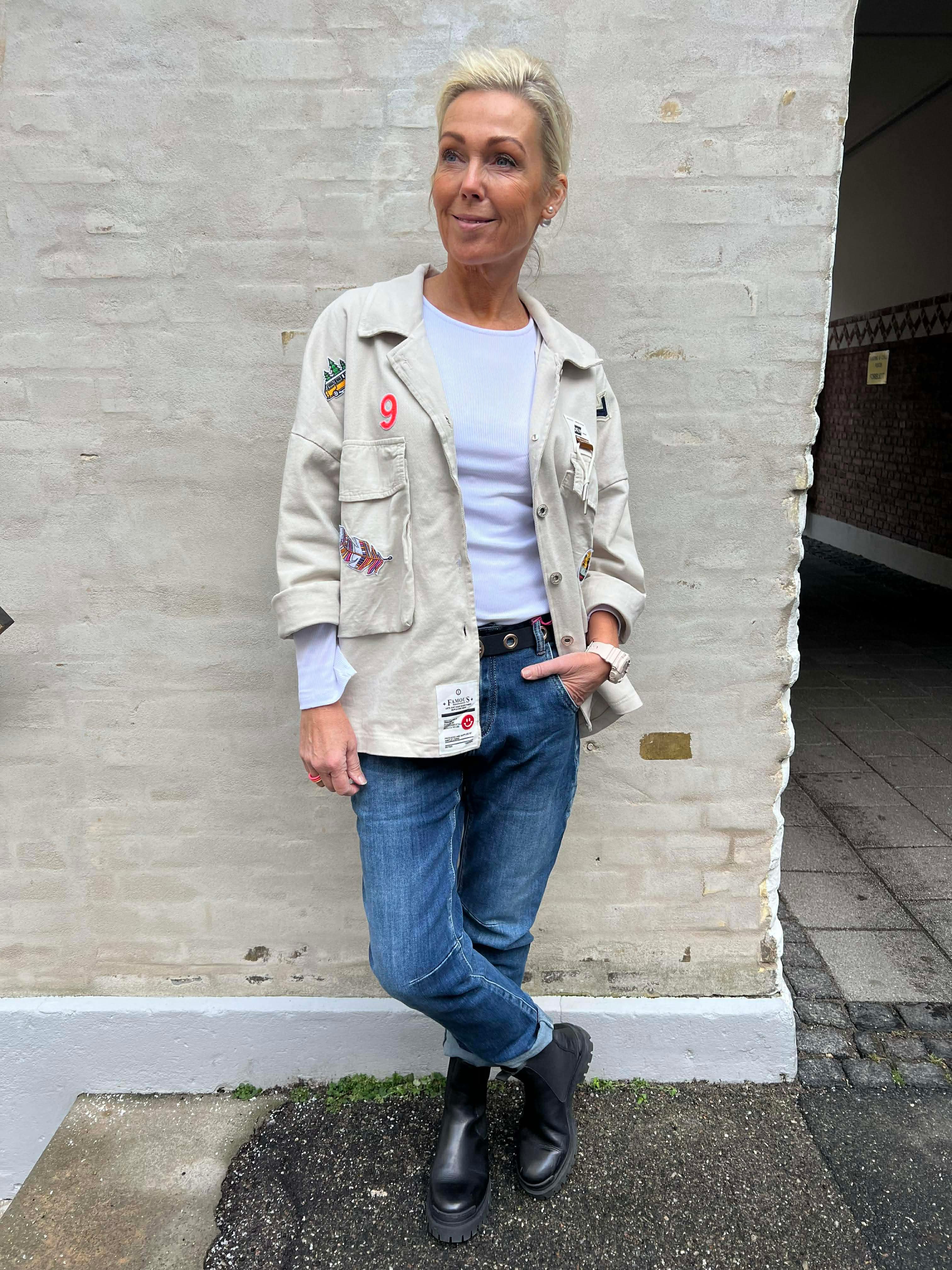 Famous Jacket - Beige