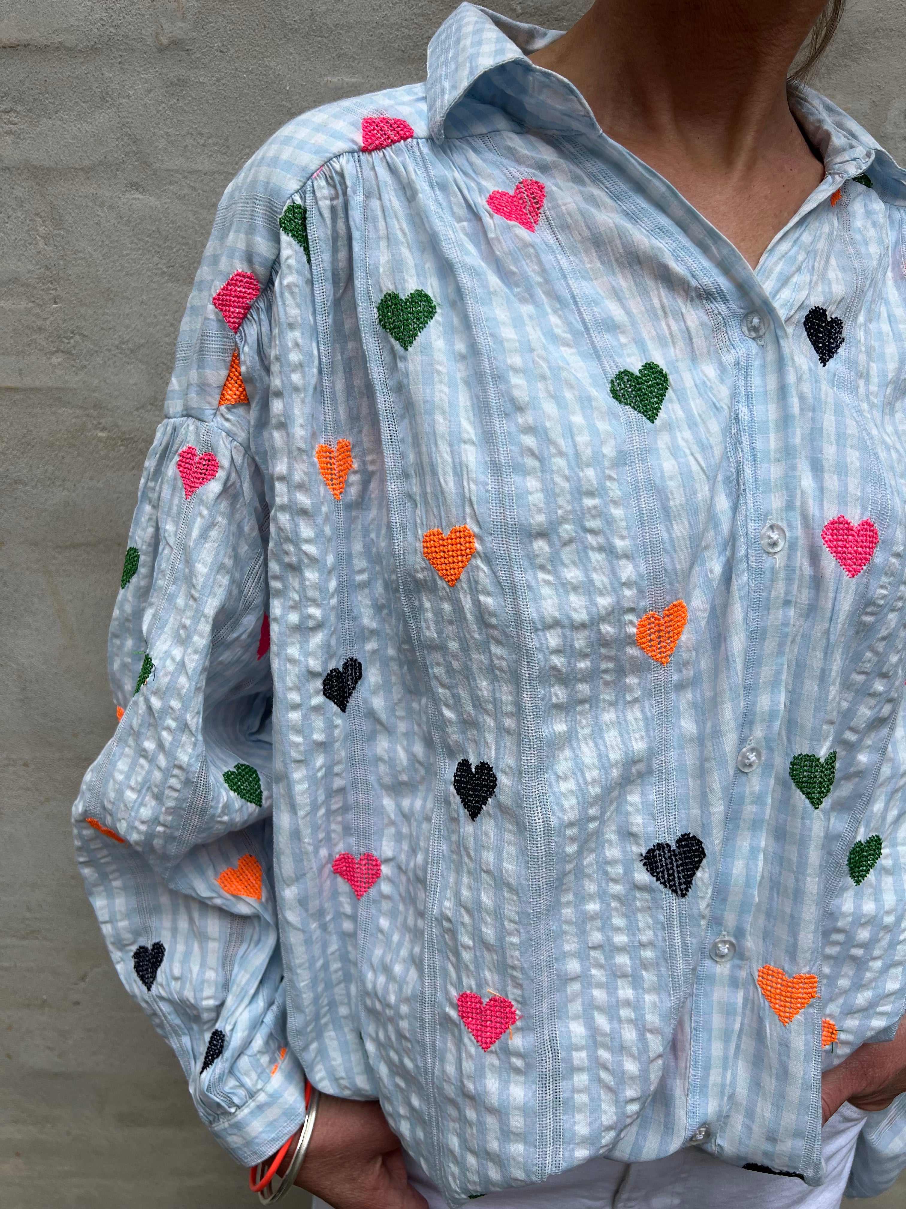Check heart emb shirt blue