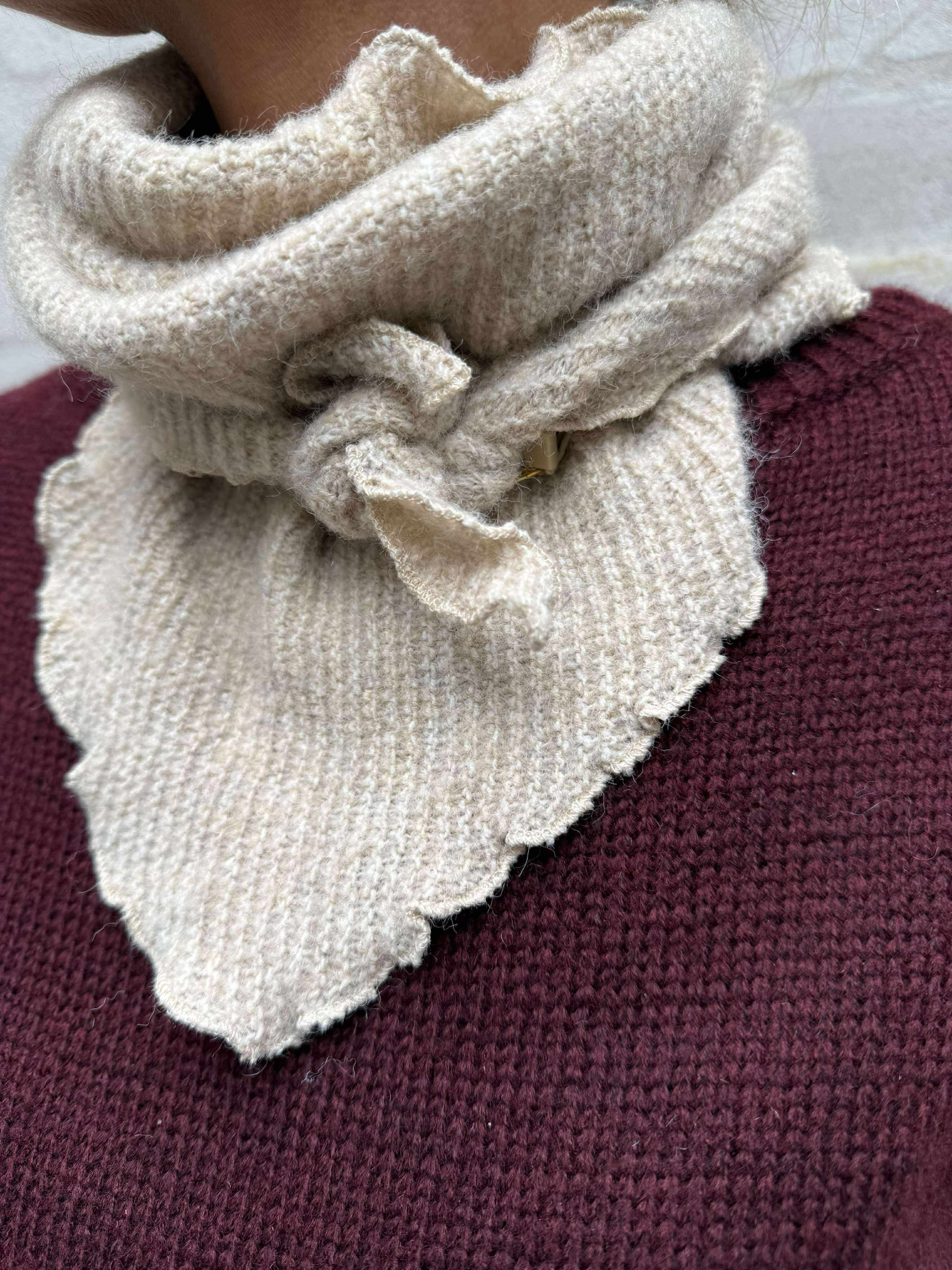 Agnete Scarf - Sand