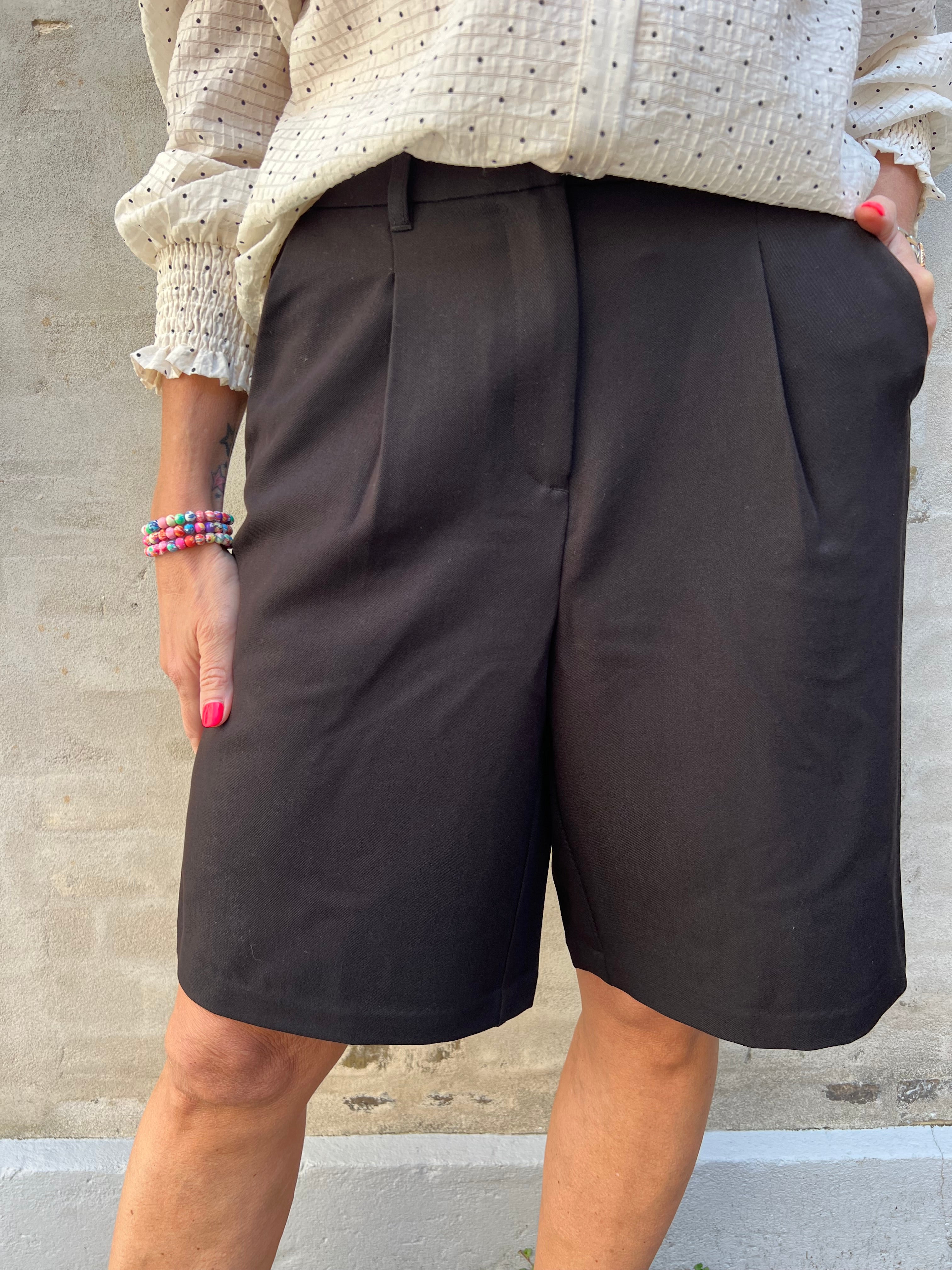 Kamil HW Shorts - Black