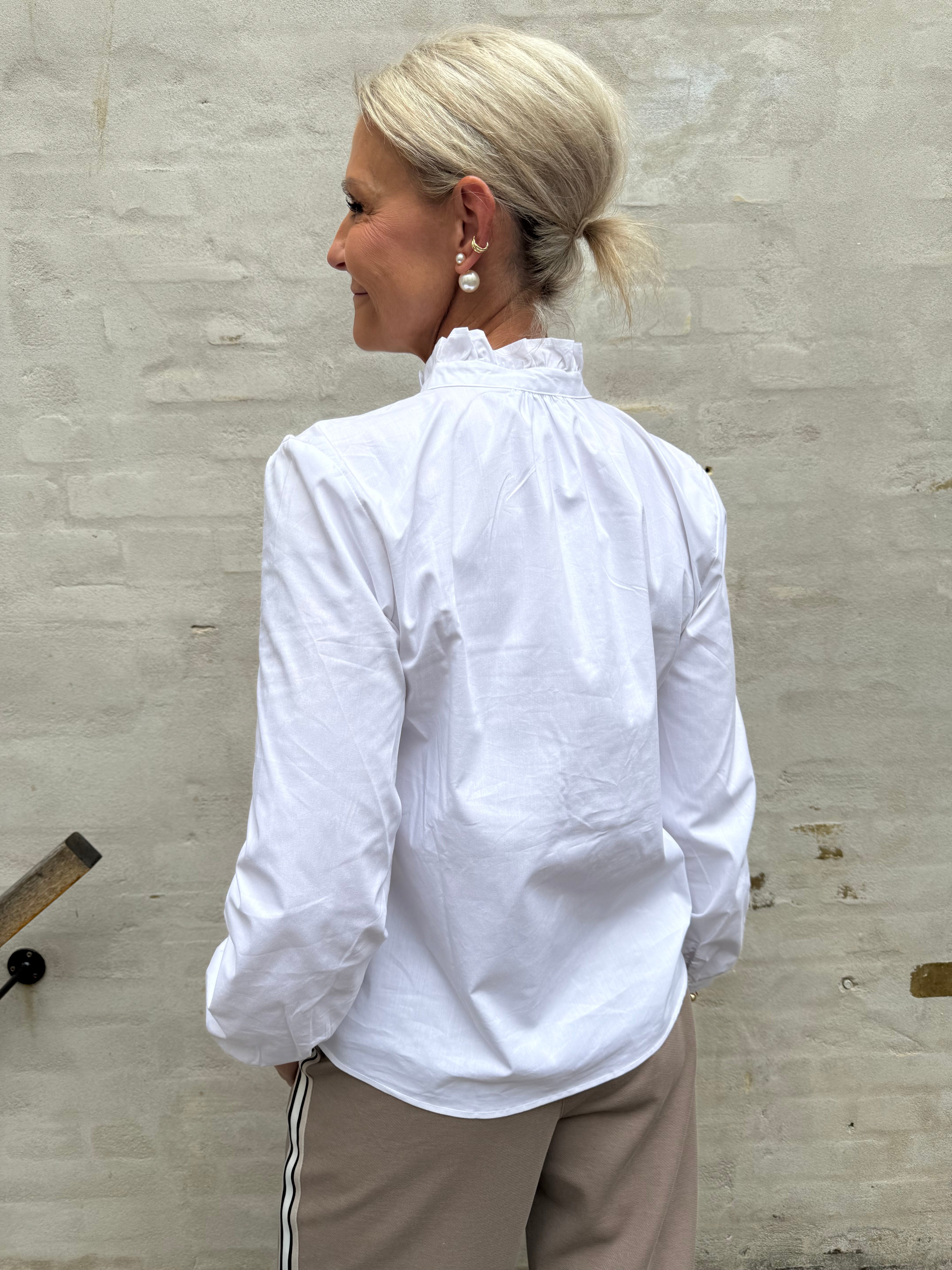 MIO FRILL Skjorte - White