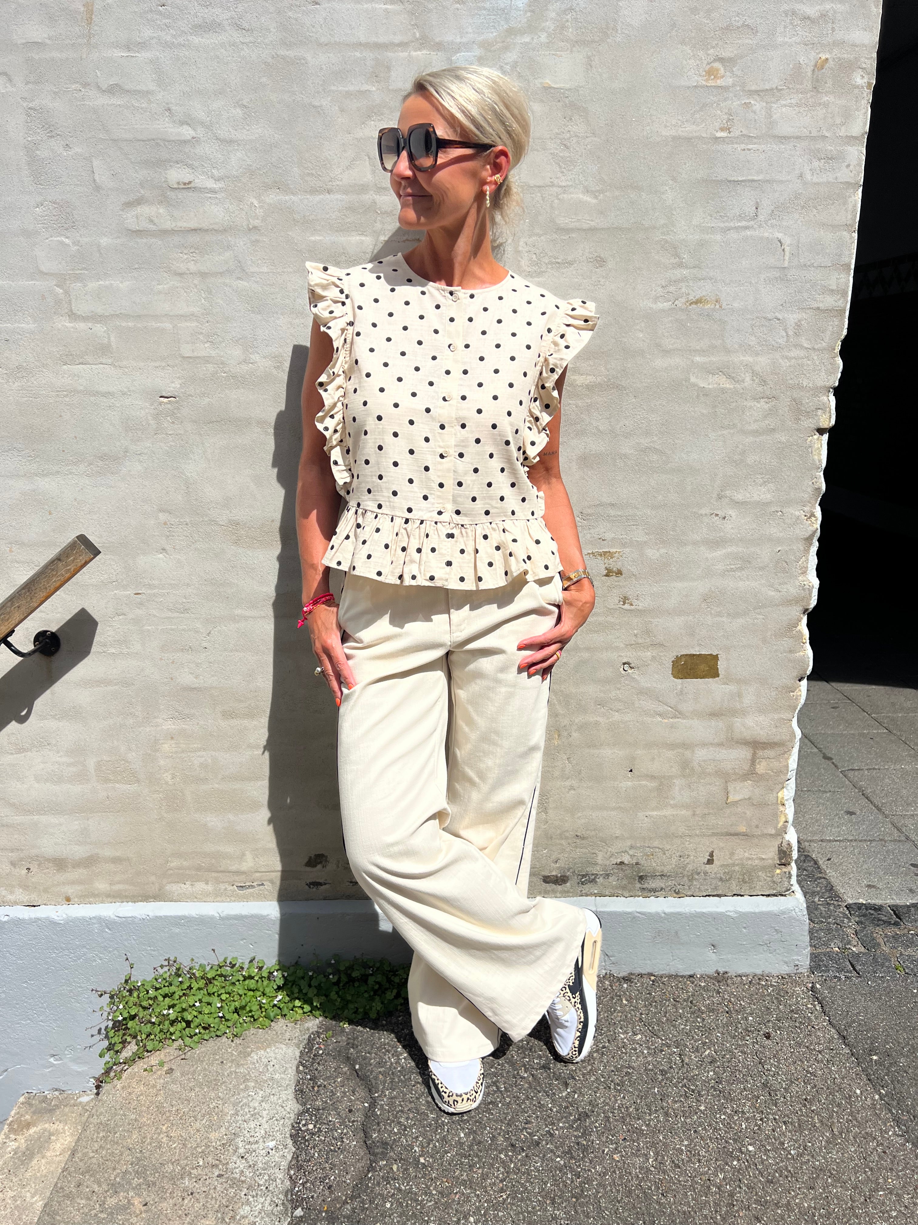 Hama Cilie re top sandshell/black dots