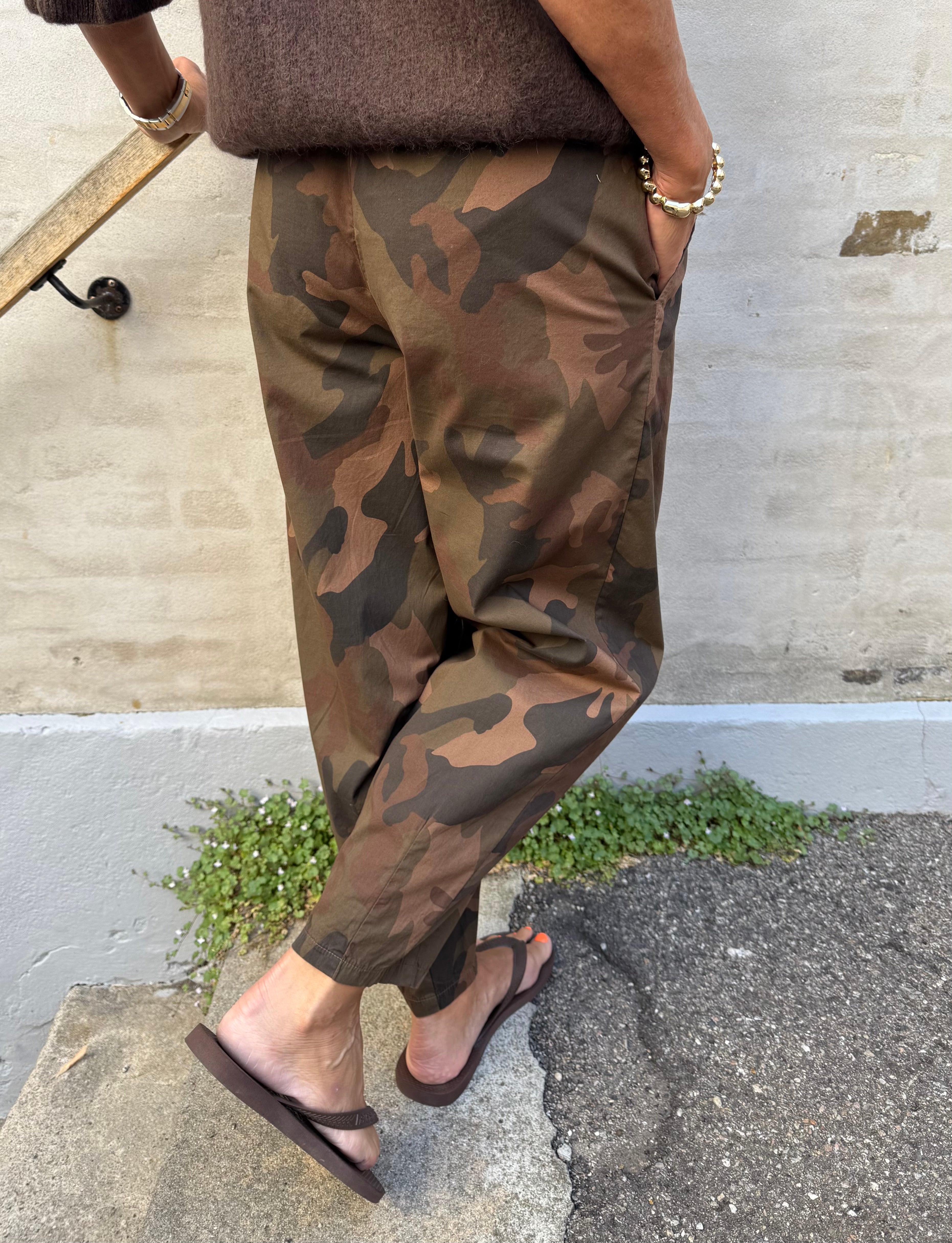 Abbie Barrel Pant - Brown Camou