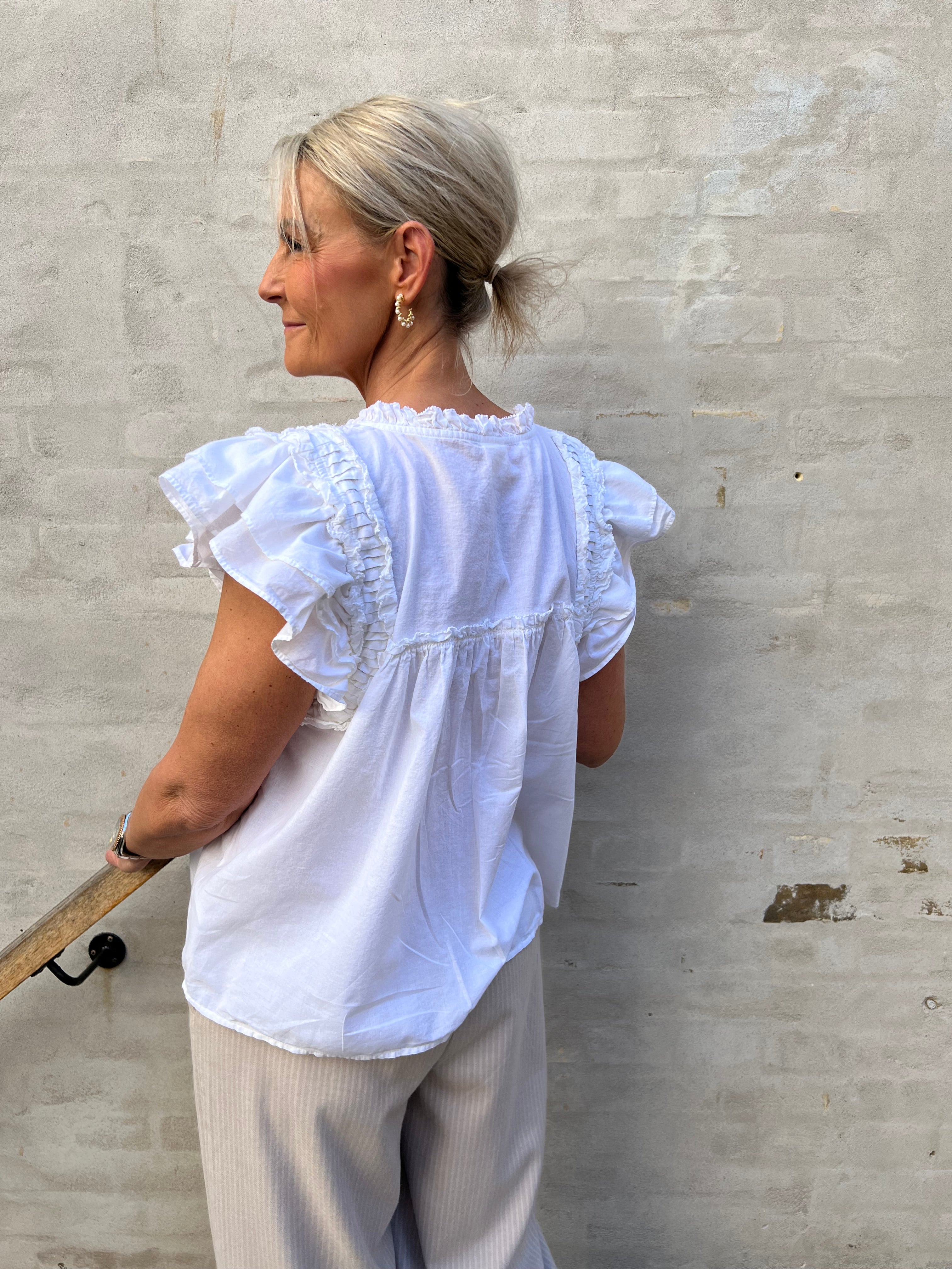PascaleGO top white