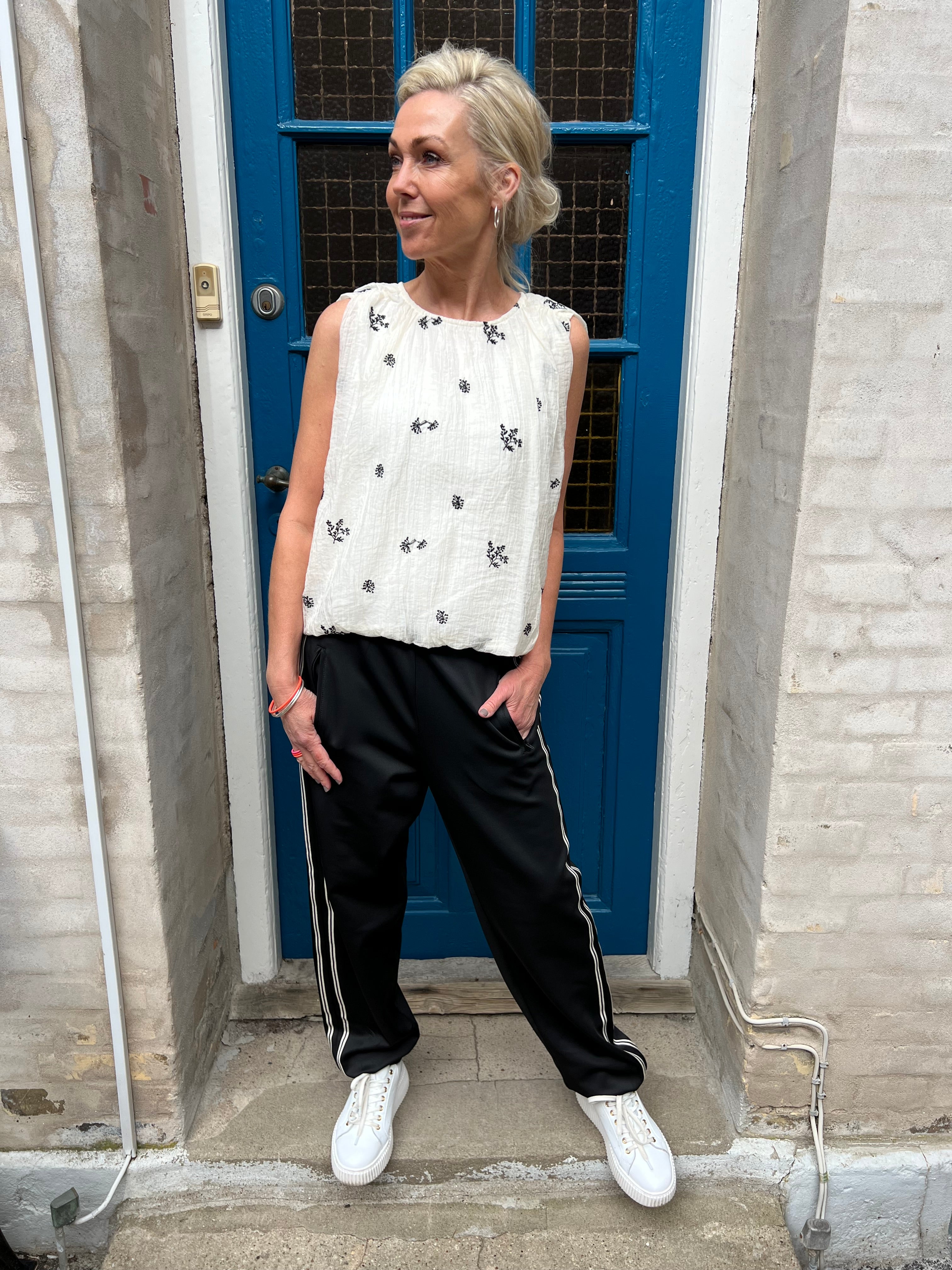 NillaGO track pants black