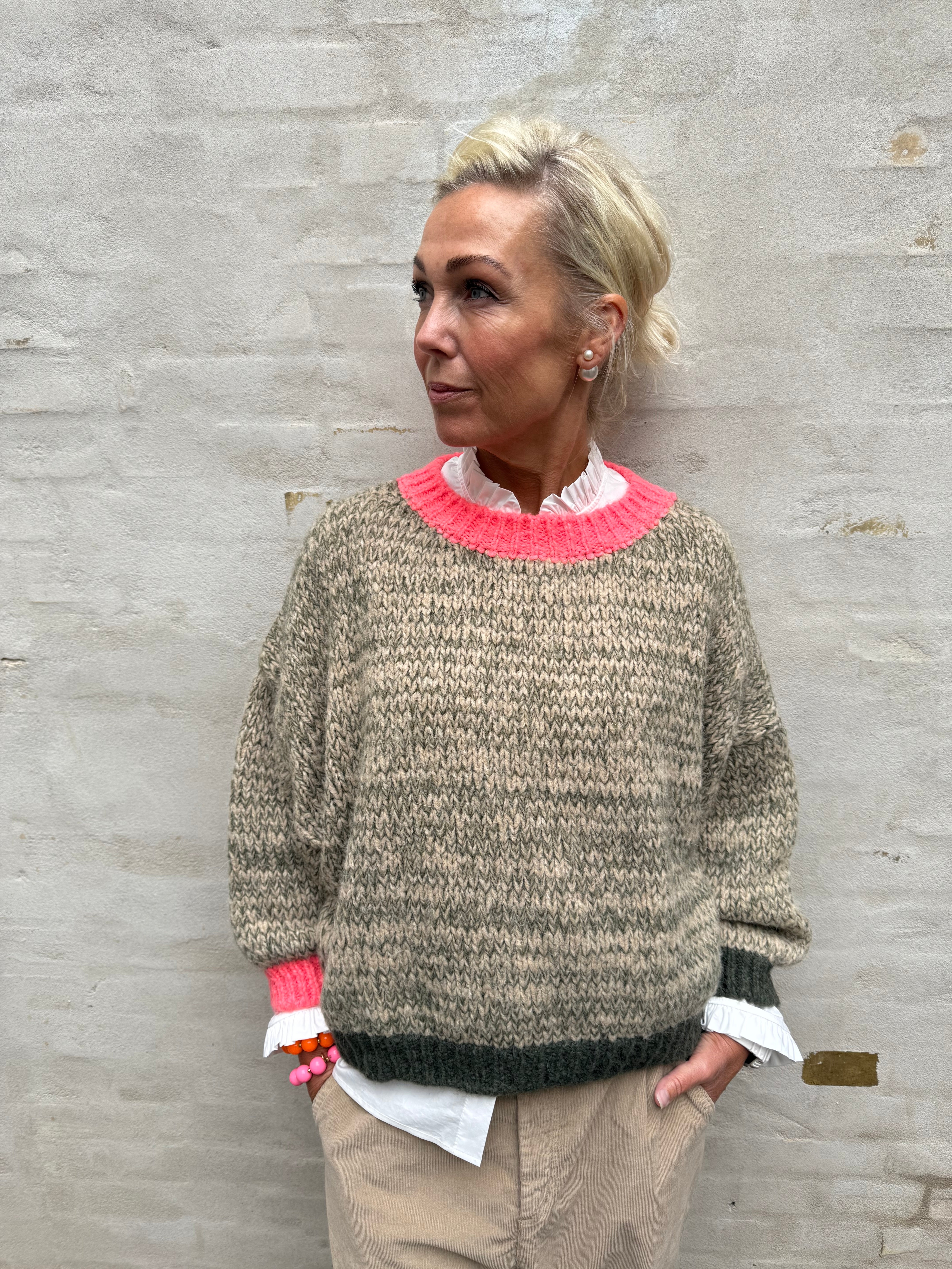 Loretta Knit - Army/Coral