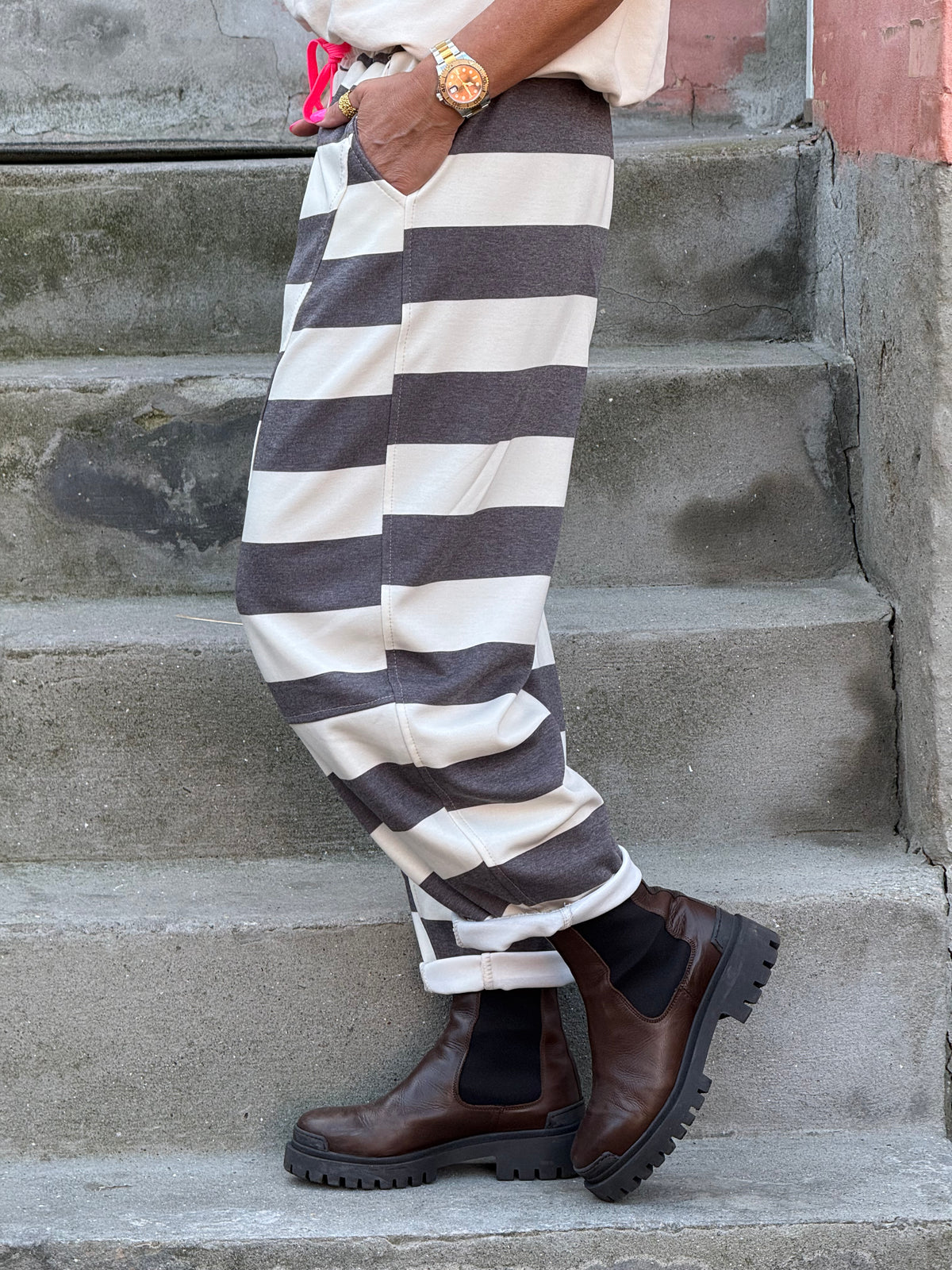 Very Striped Sweatpants - Off White/Brun