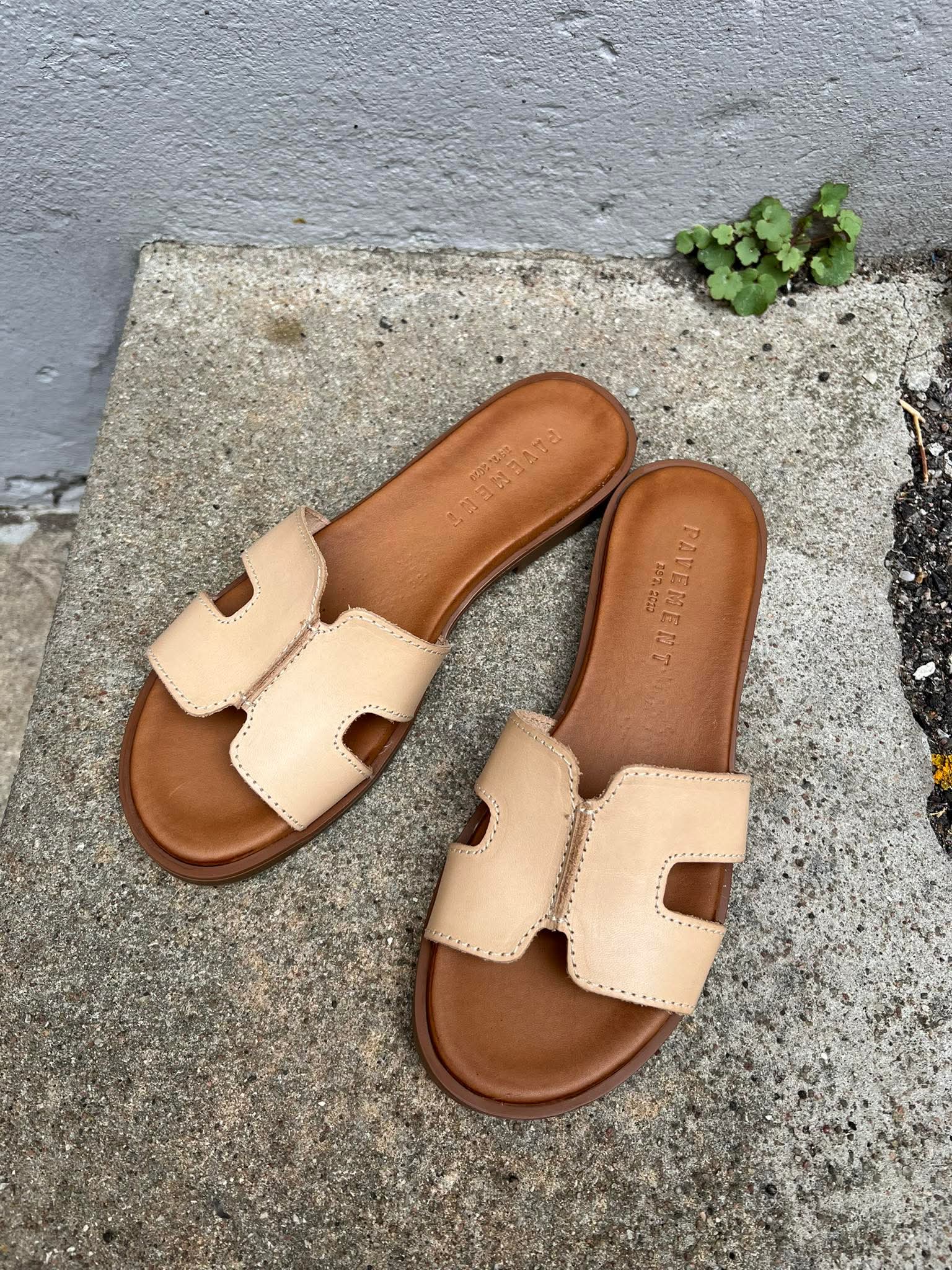 Pam Sandal - Beige