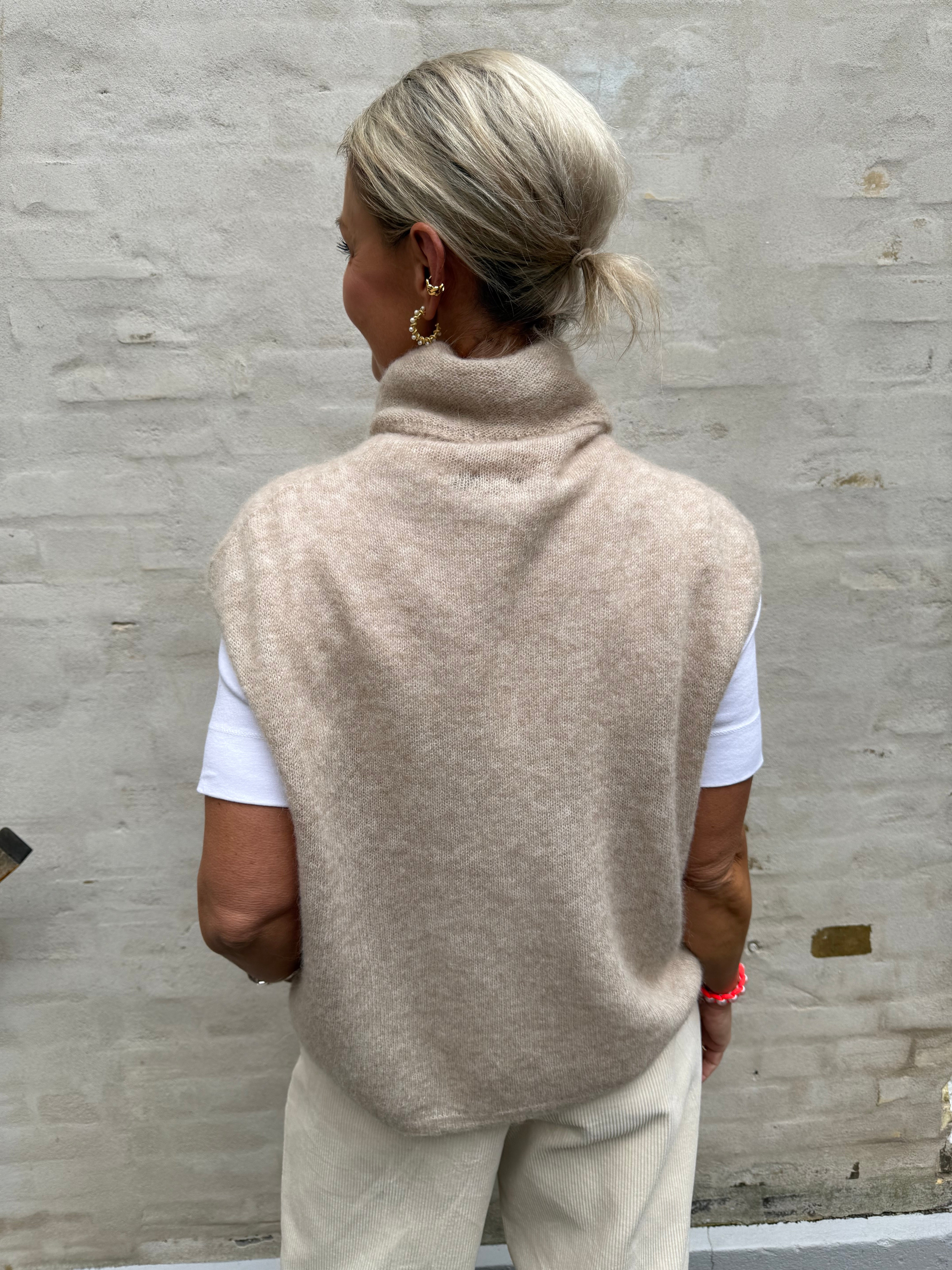 DELL roll neck knit vest - Natural