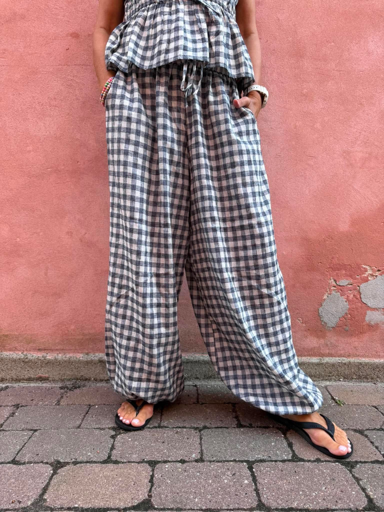 Roxane Balloon Check Pants - Black