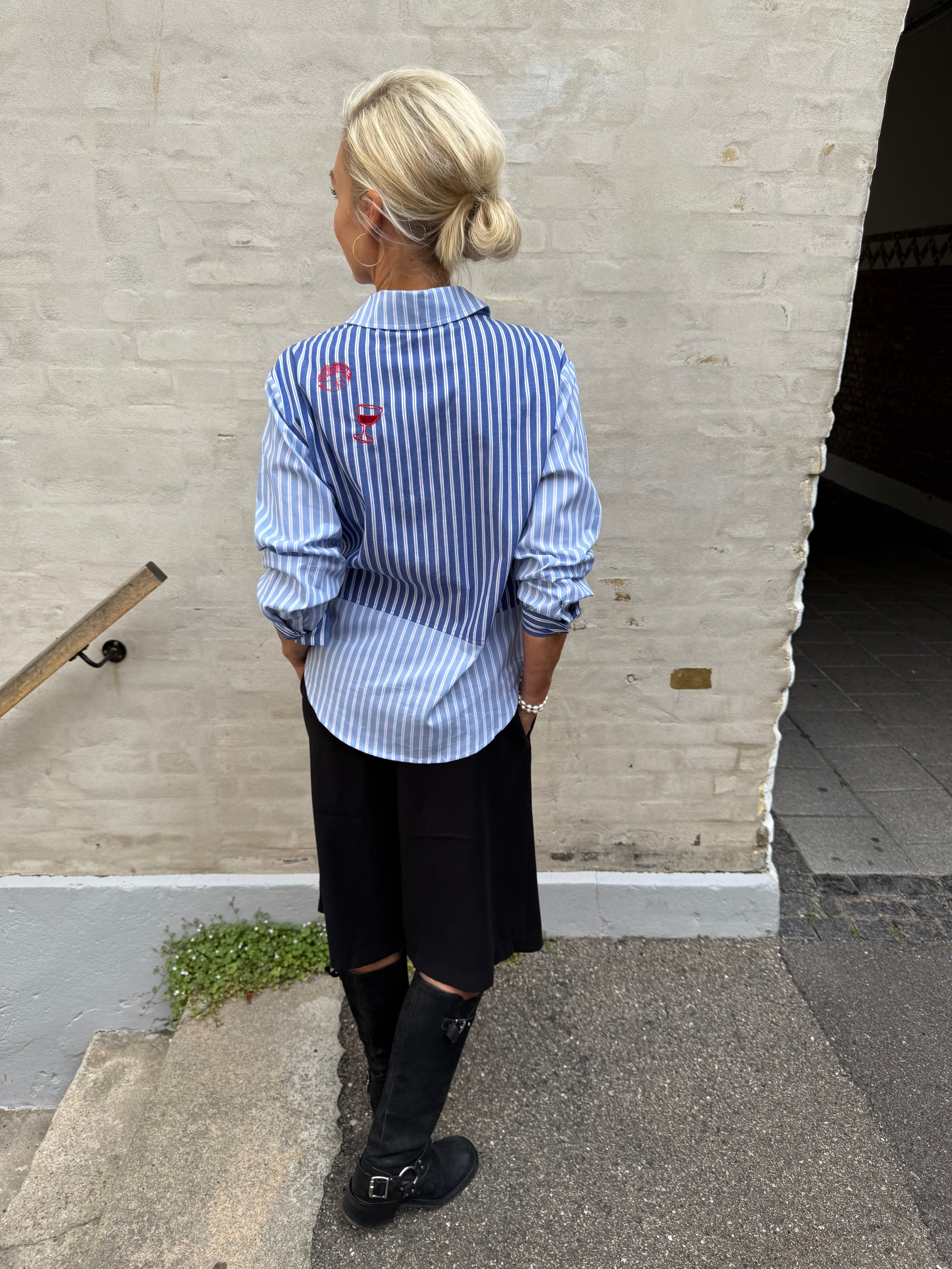 Abila Shirt - Blue/White Stripe
