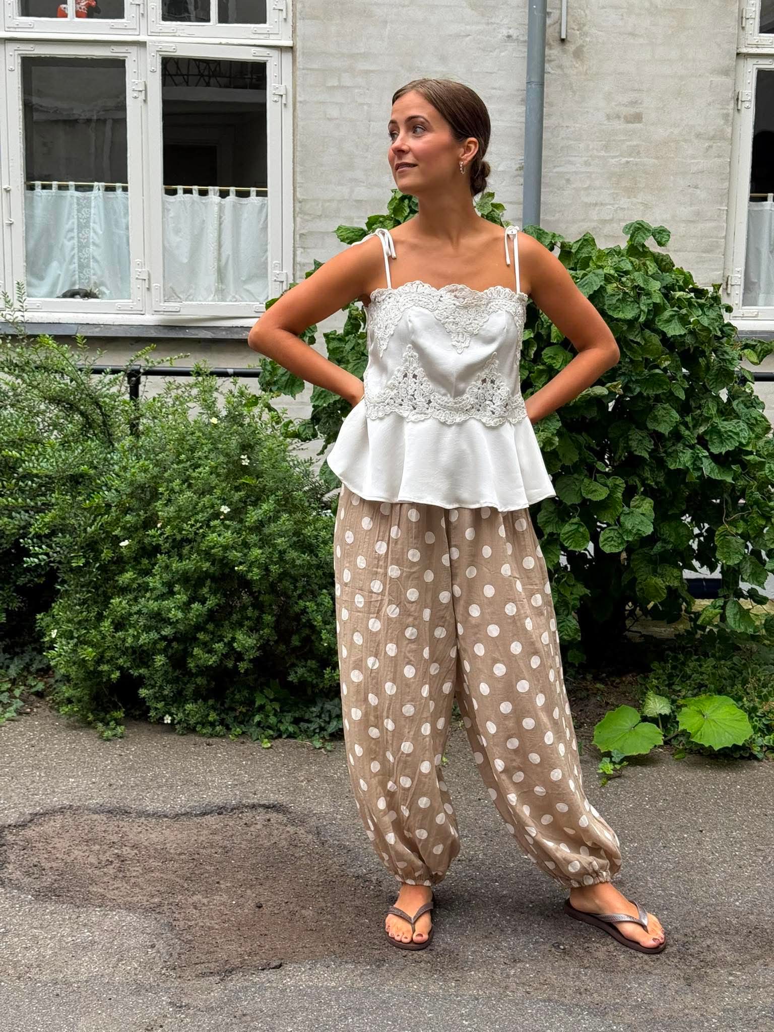 Kaela Heavy Sateen Lace Top - Pearl
