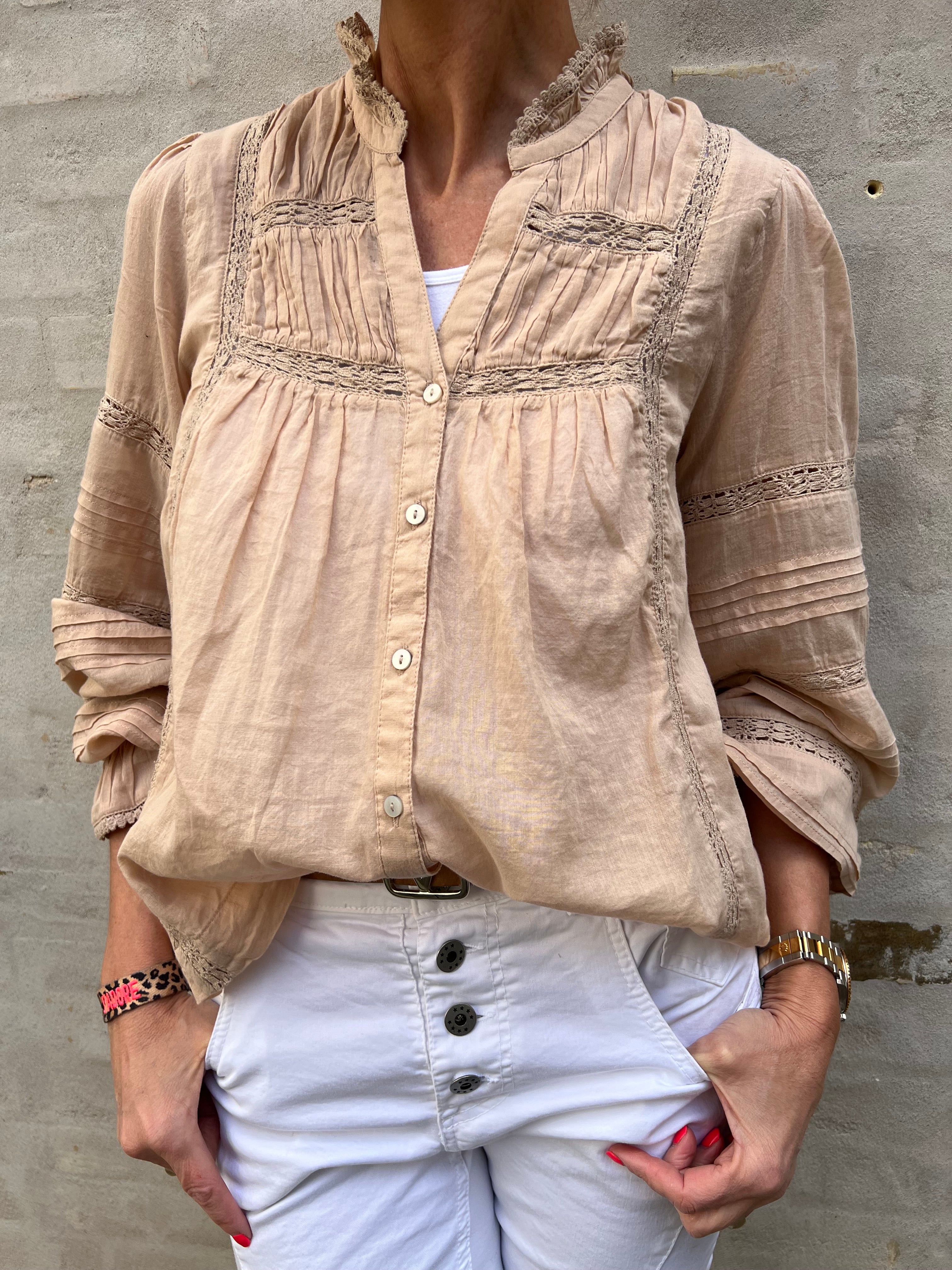 Lyla voile blouse toffee
