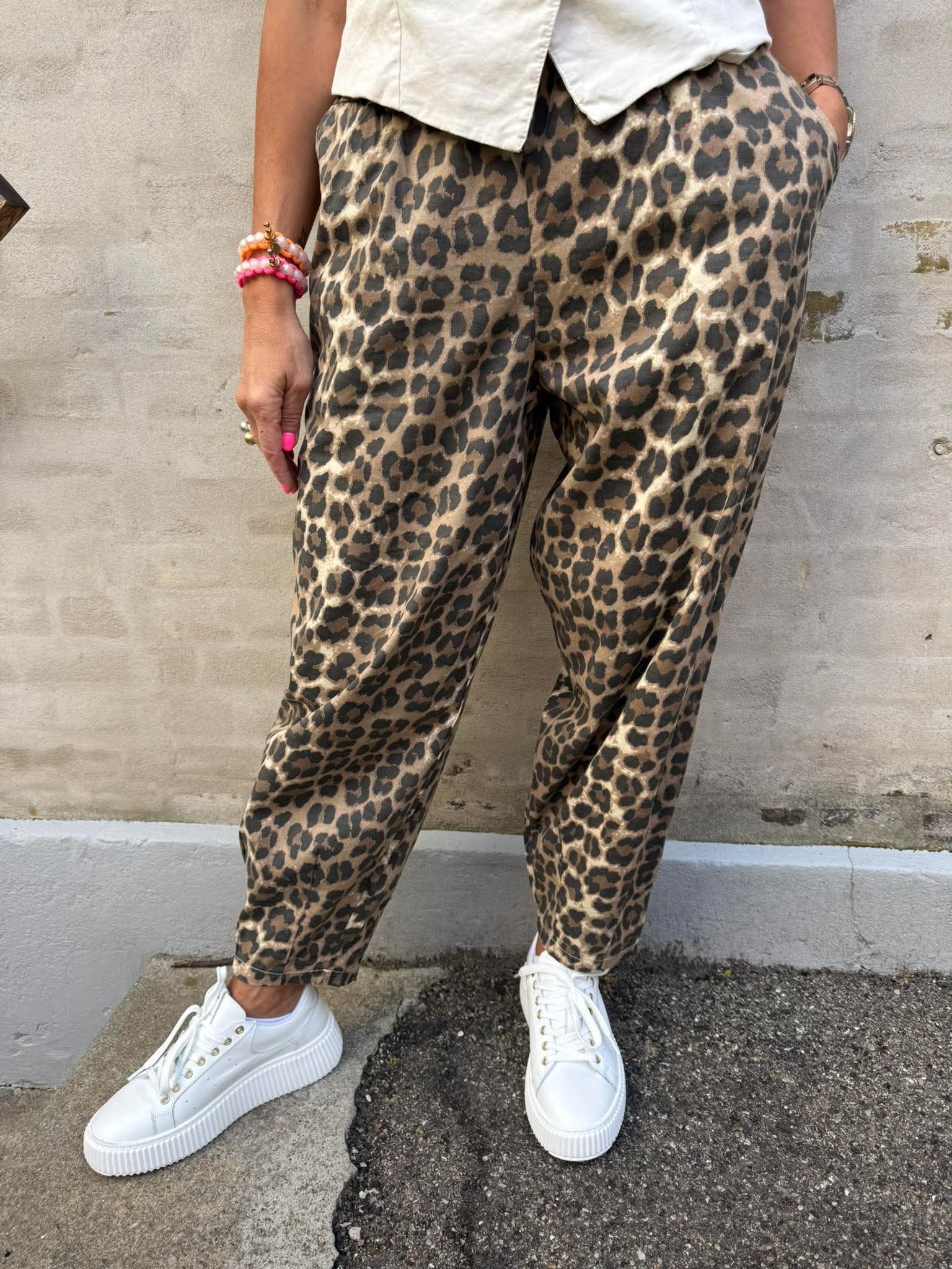 ABBIE Barrel Pant - Lt. Leo