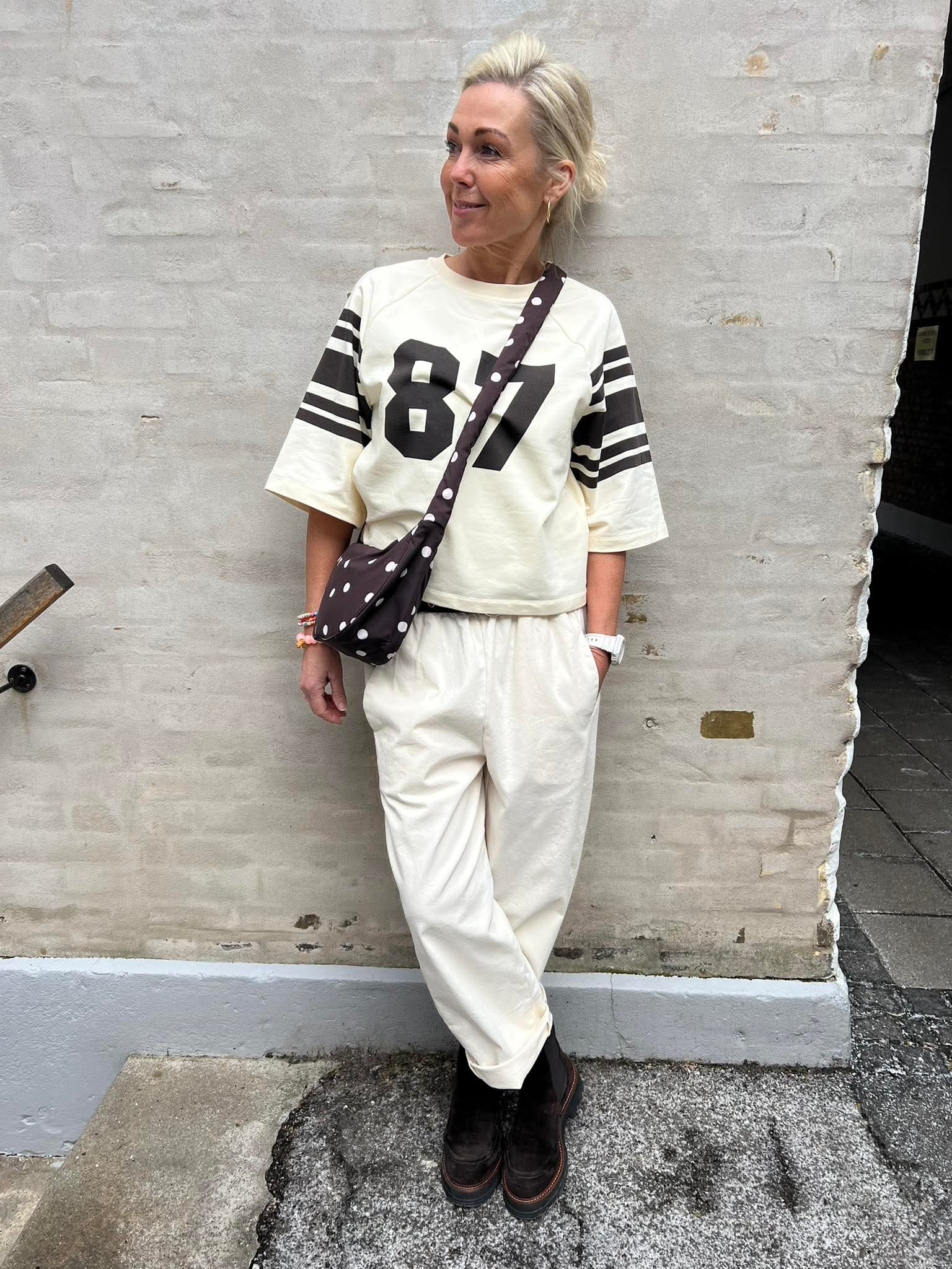 AMANDA KNOT BUMBAG - Birch Hot fudge dots