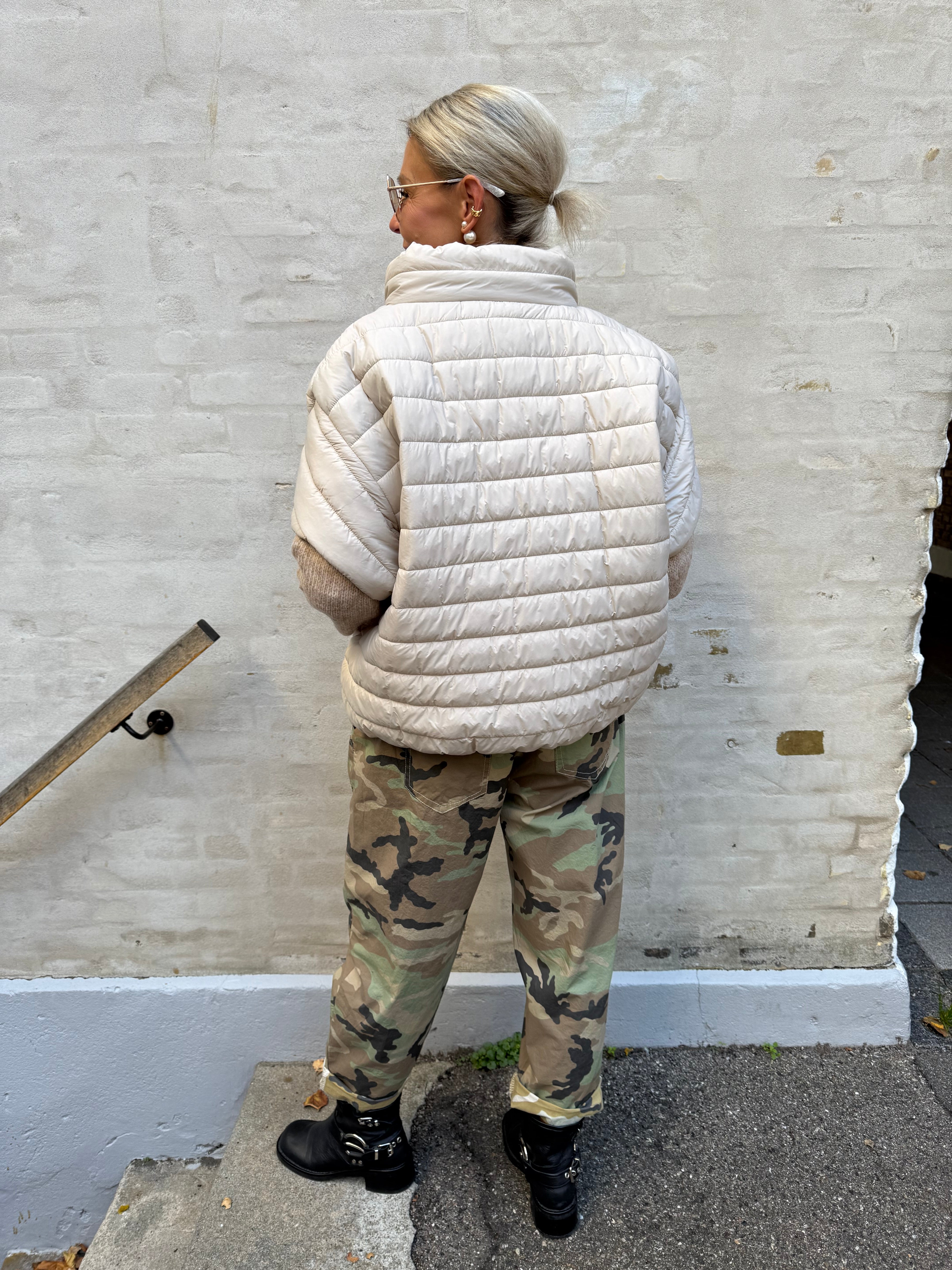 Qulited West - Beige