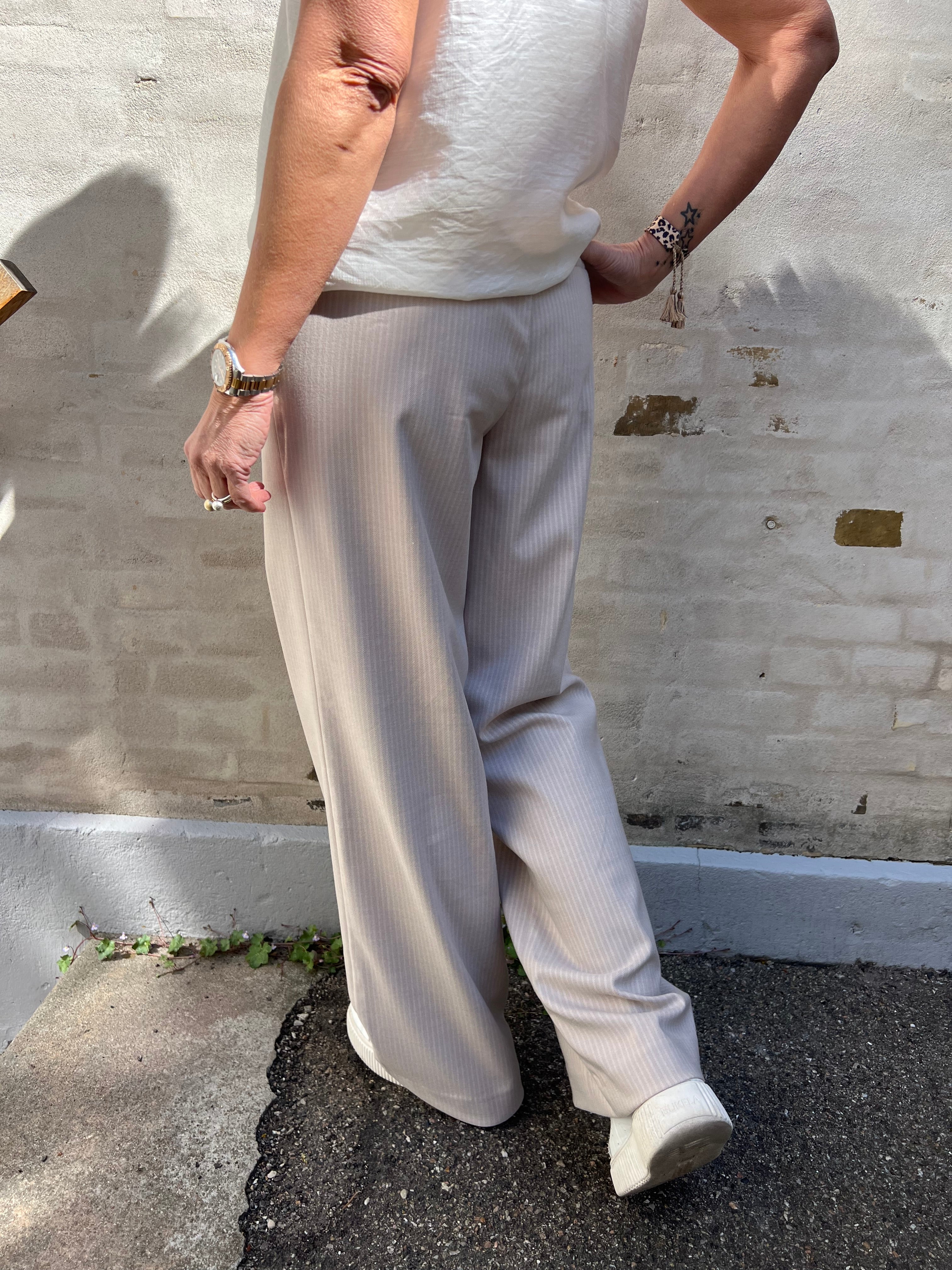 Lisa Wide Pant Sandshell/Cloud Dancer