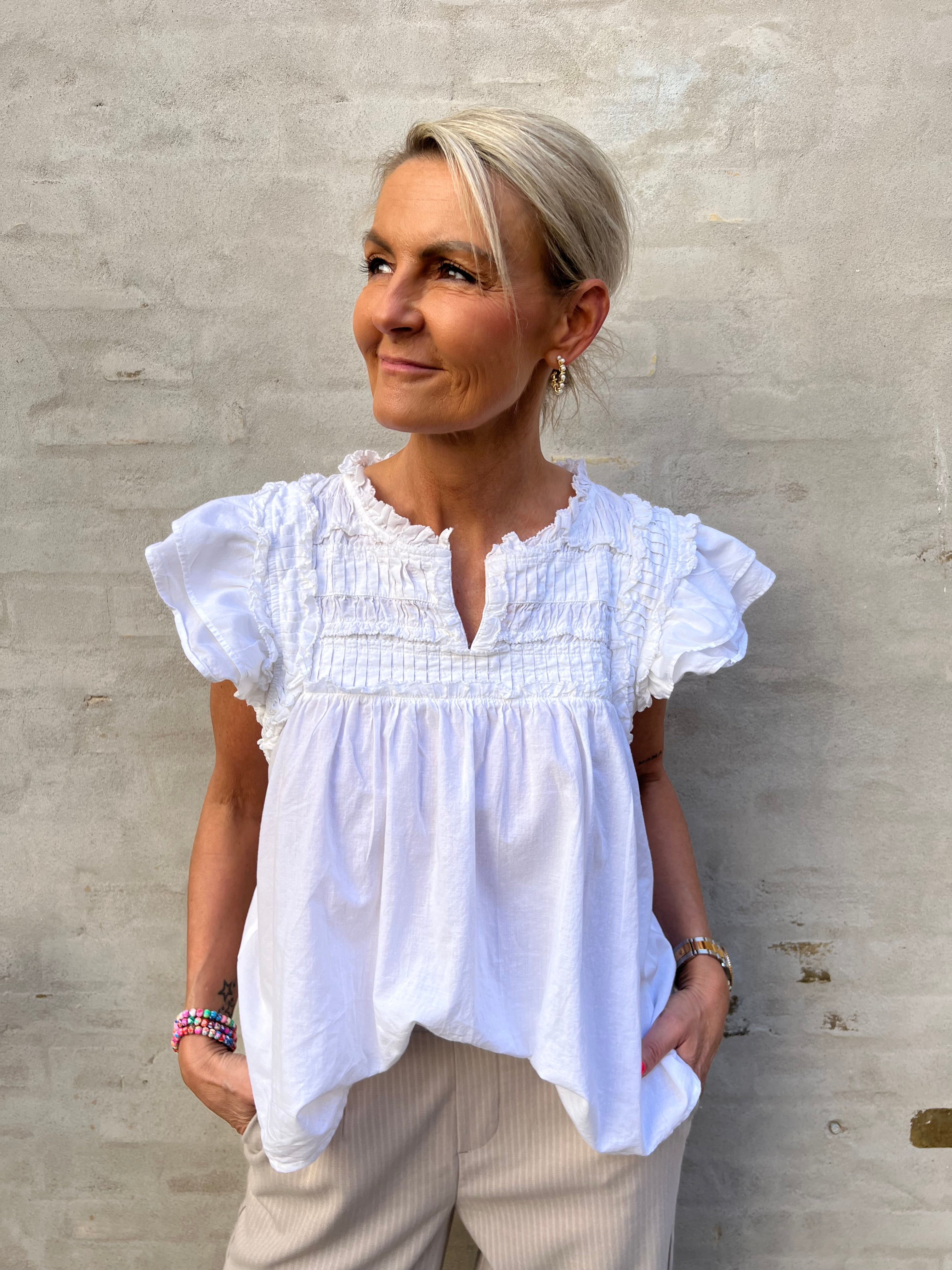 PascaleGO top white