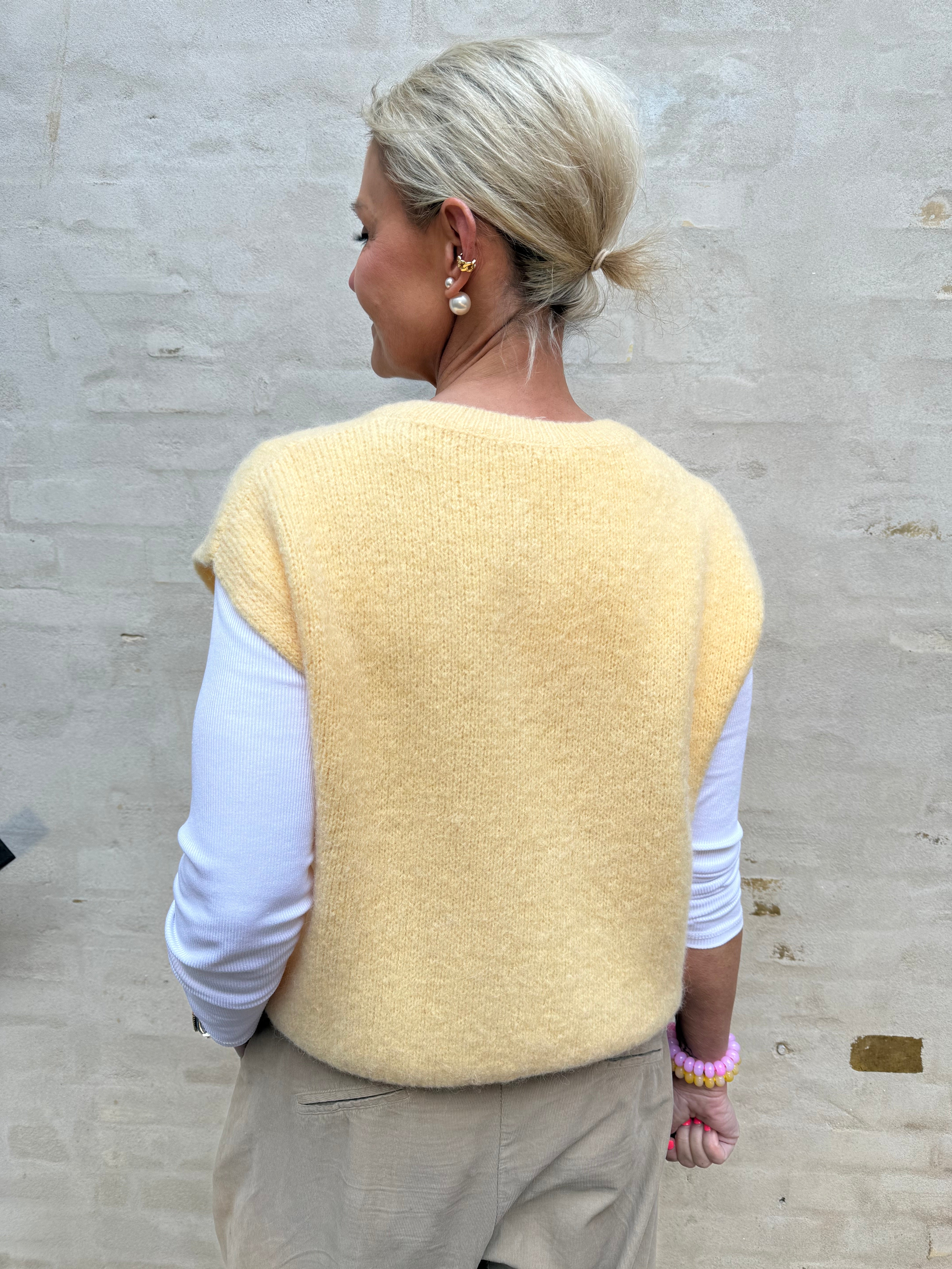 Lala Vest - yellow