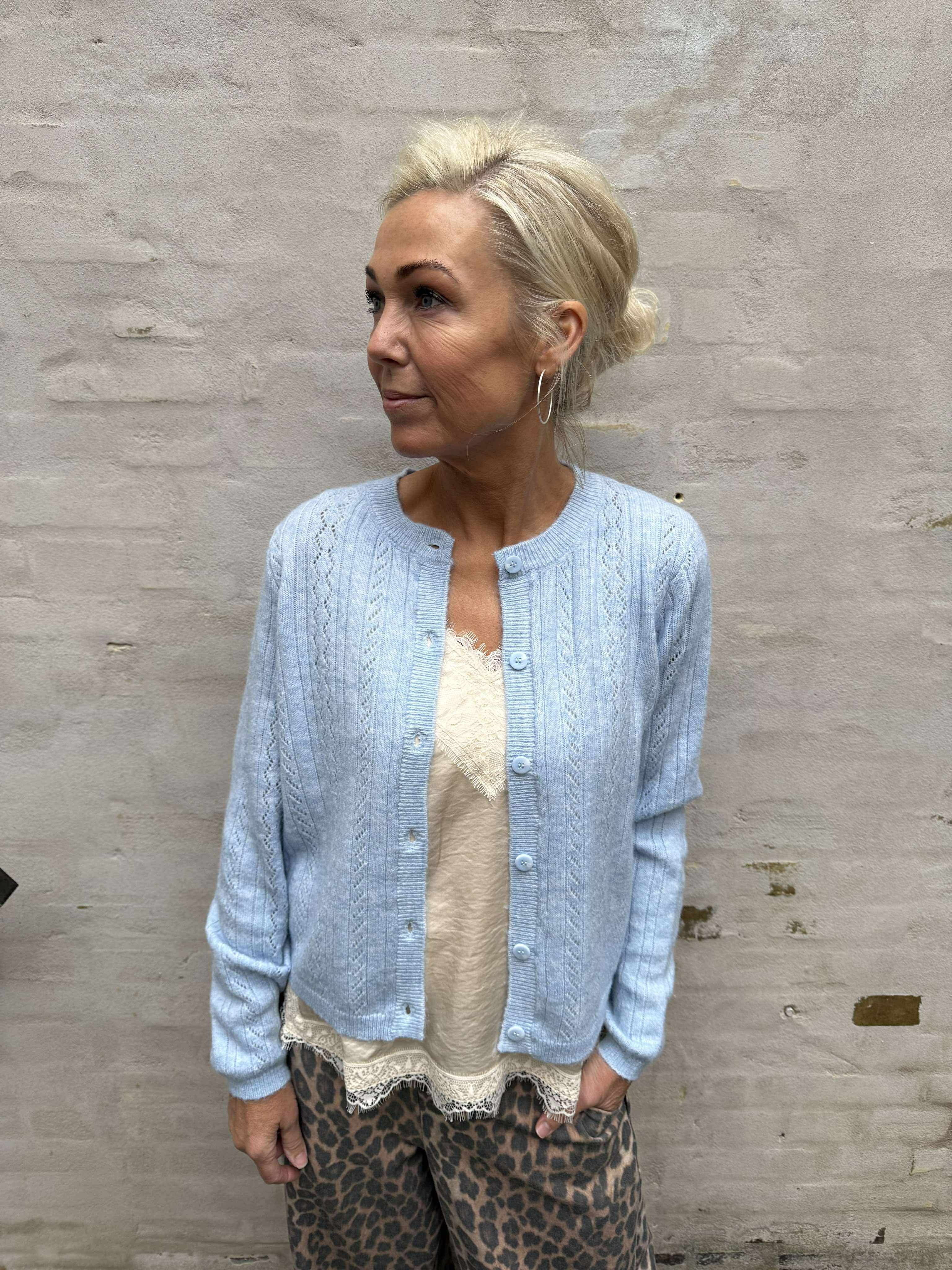 APRIL LIFE LS O-NECK CARDIGAN - Cashmere Blue MELANGE