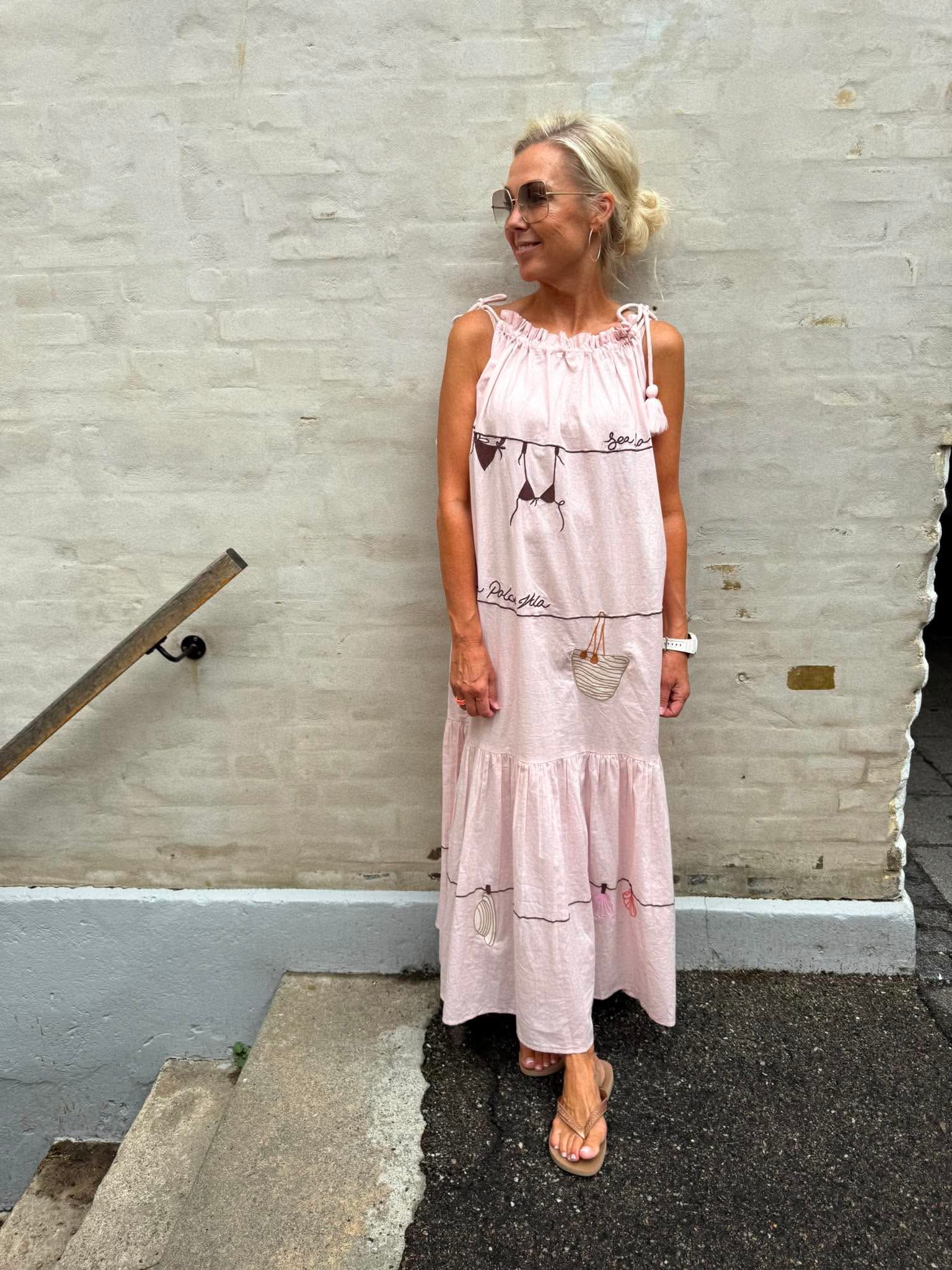 Gitte Dress - Light Pink With Emboridery