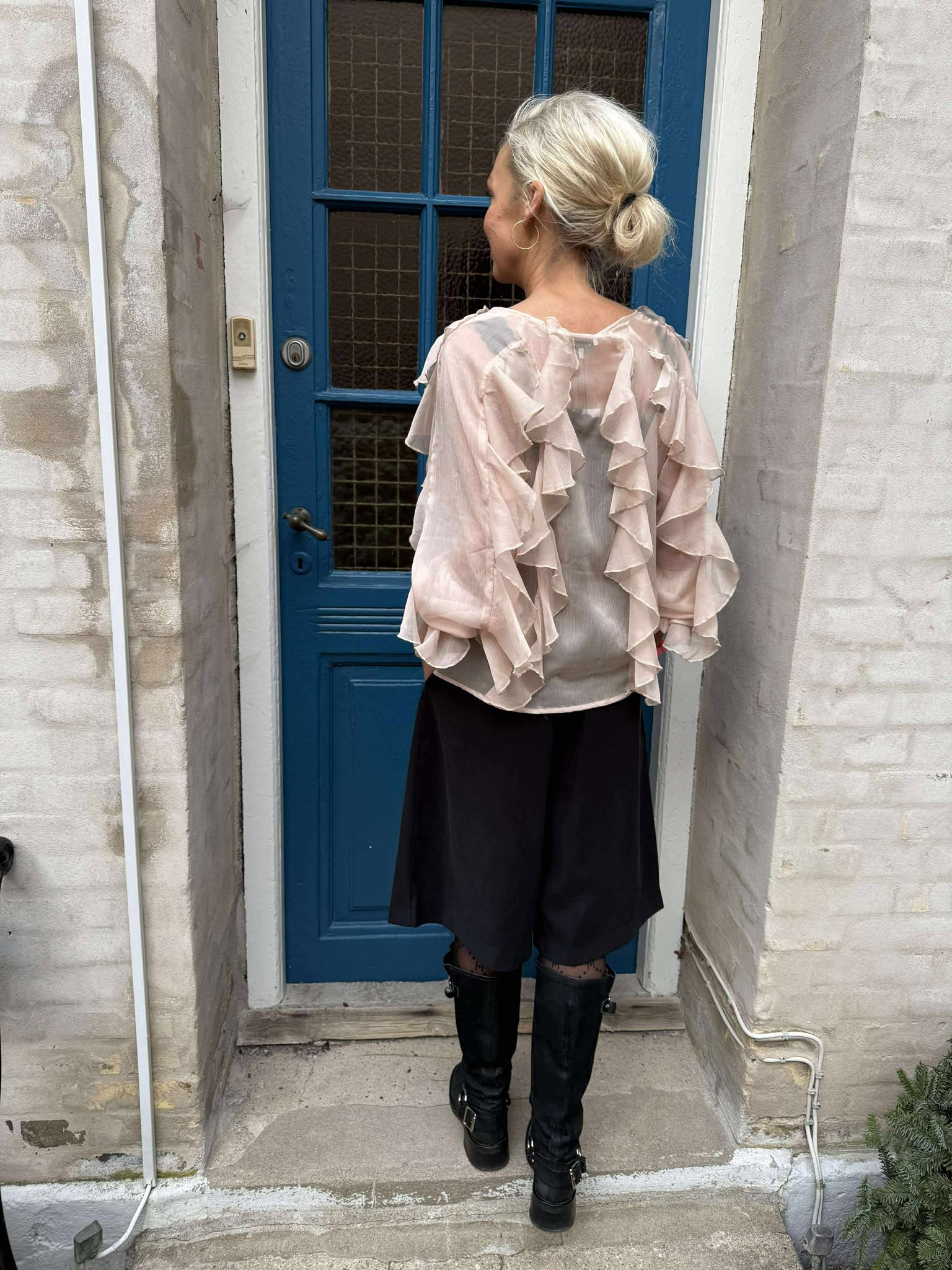 LISSA Flounce Blouse - Sand