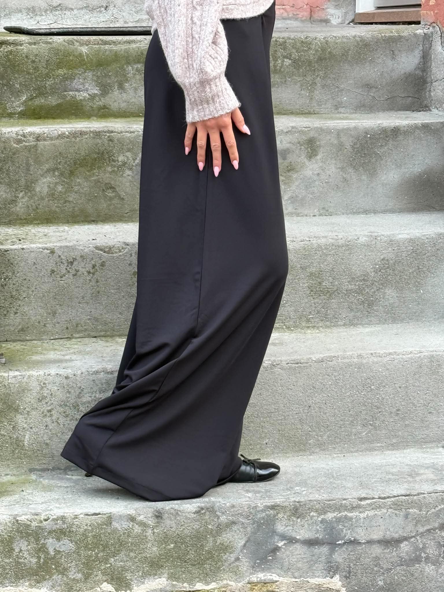 DINA LIFE PLEAT WIDE PANT - Black