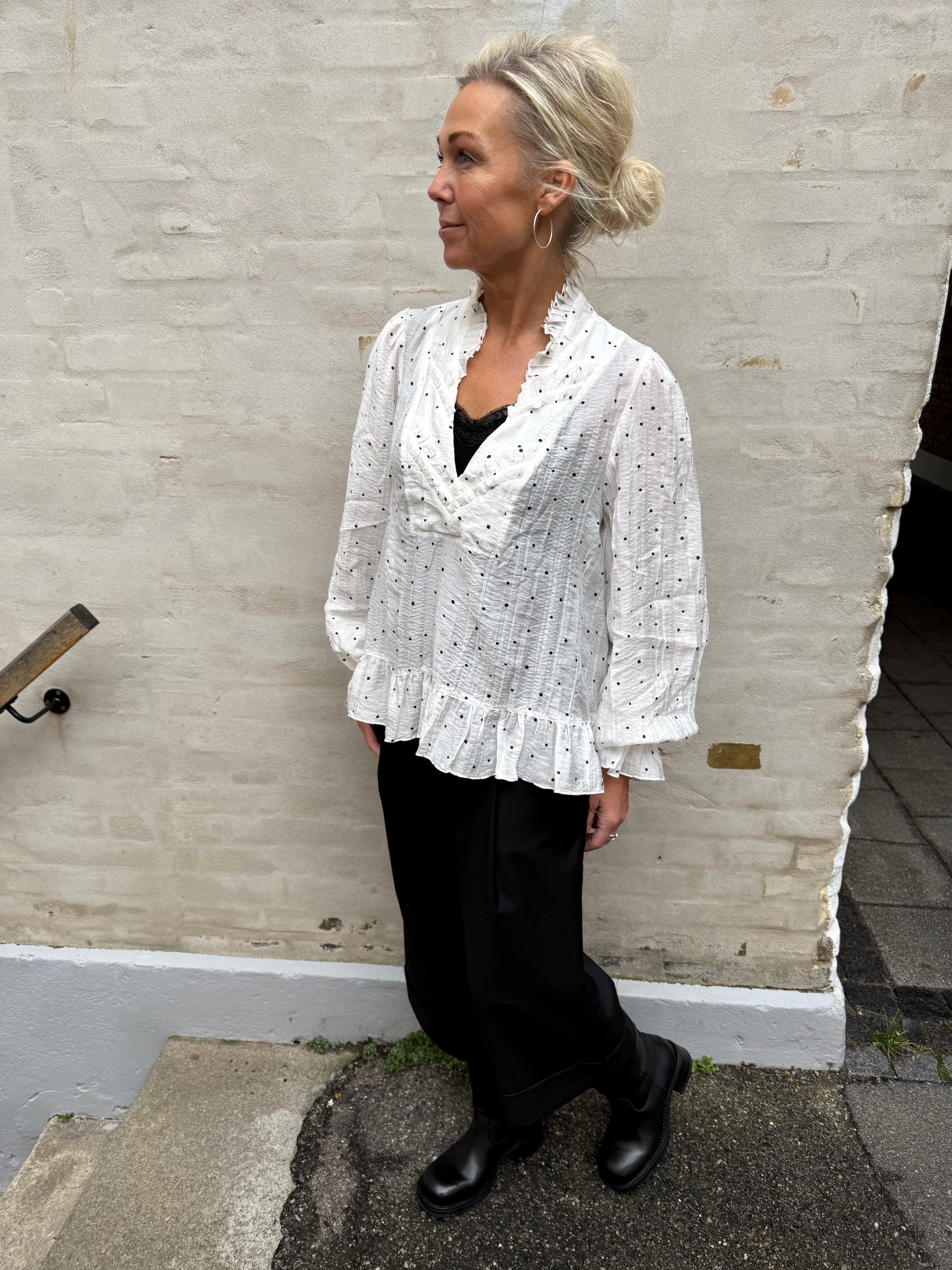 NazliGO Lullo Blouse - Off-white Black Dots