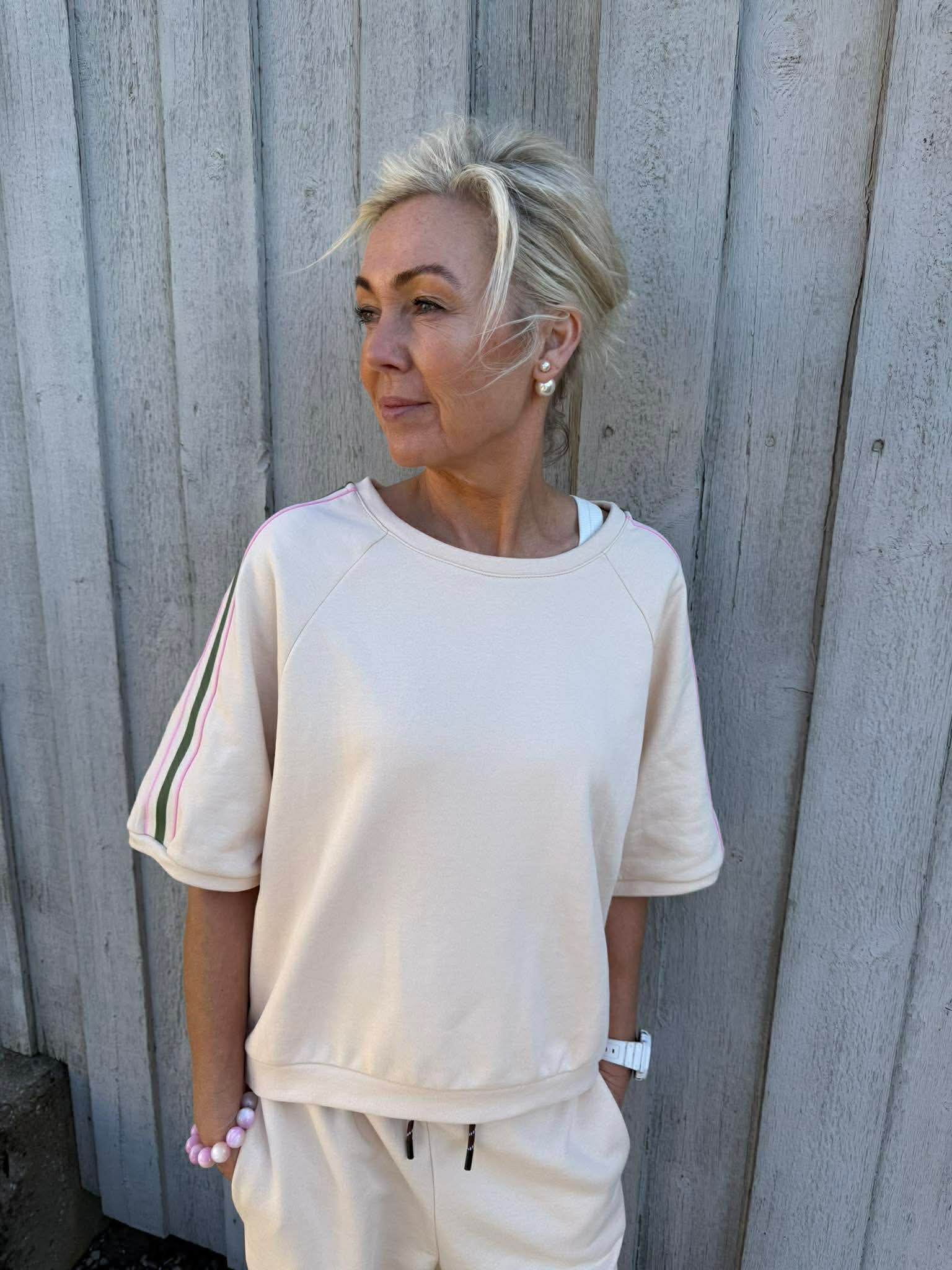 Melany Sweat Tee - Beige