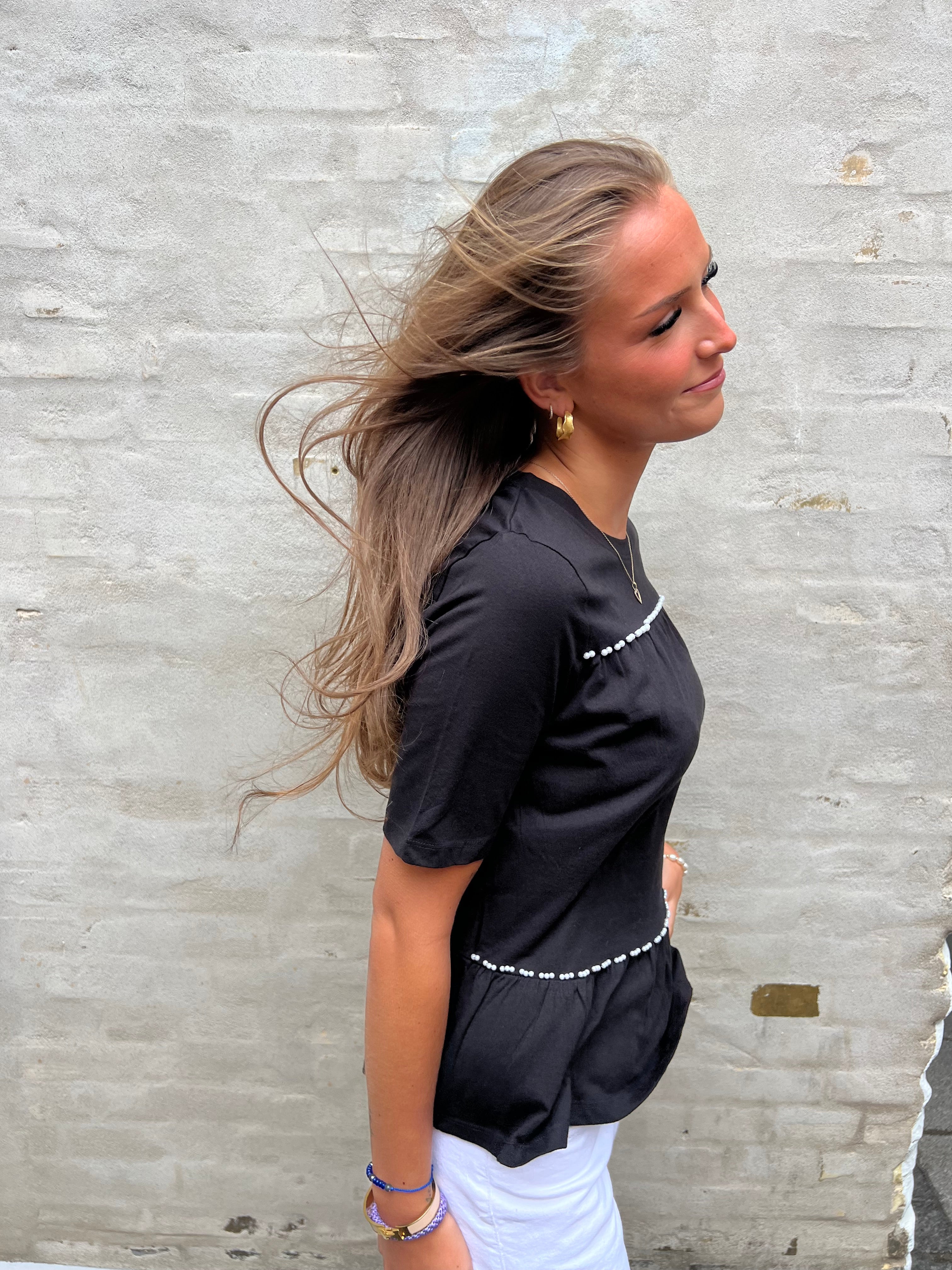 Poula Pearl Top - Black/WHITE PEARL
