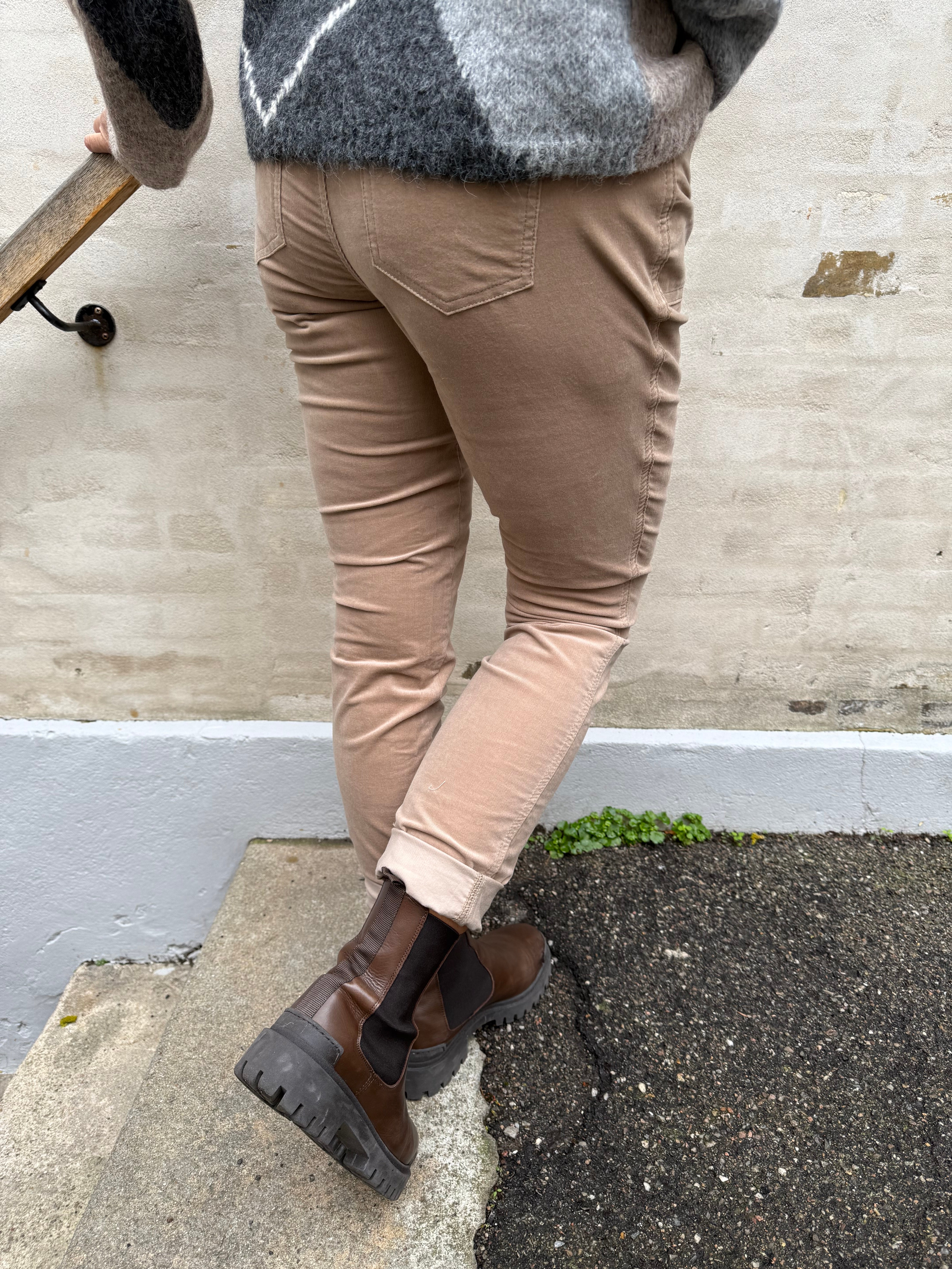 Yulius Corduroy Pants - Beige