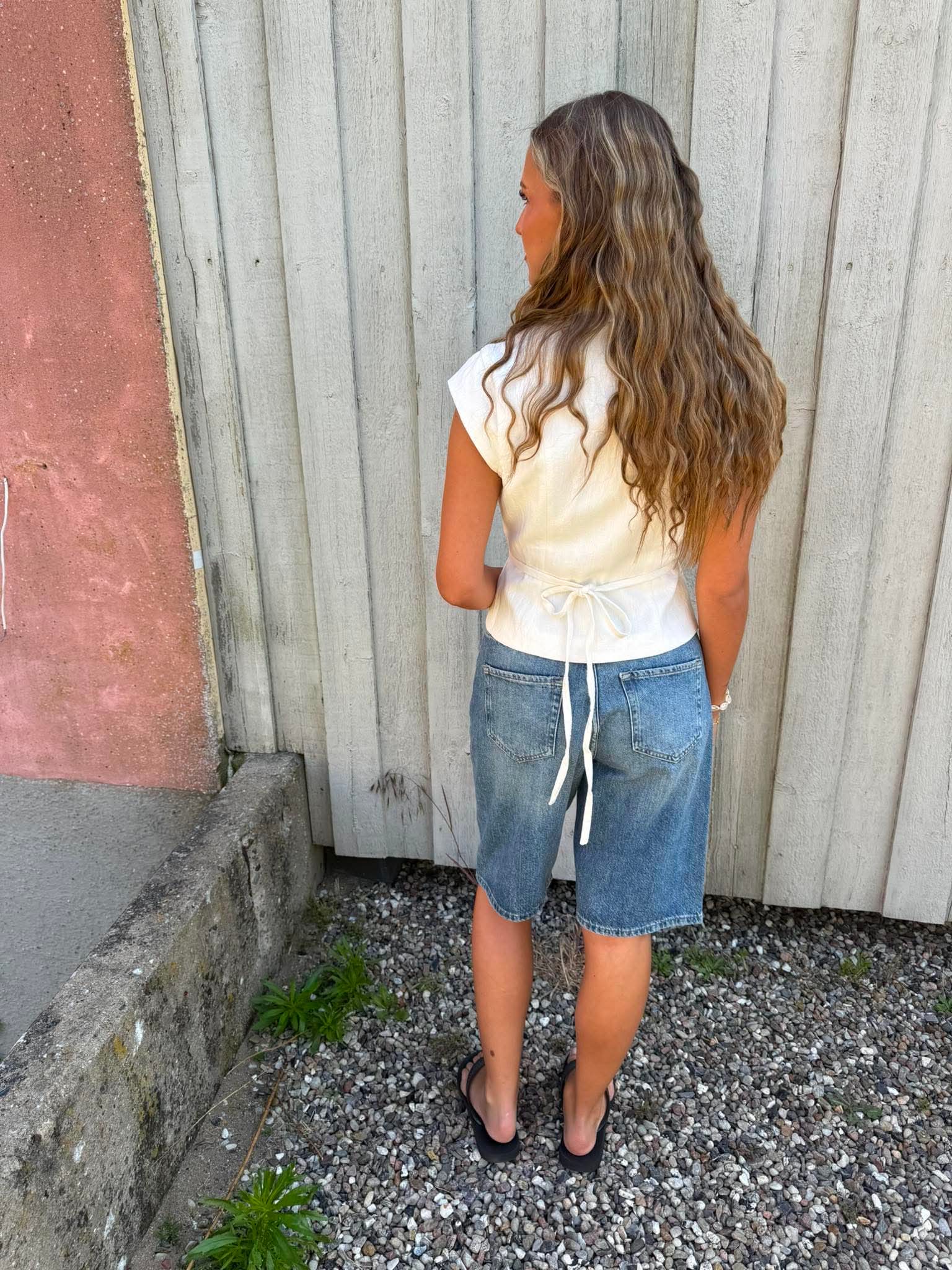 JDYLINA MW BERMUDA SHORTS - Medium Denim Blue