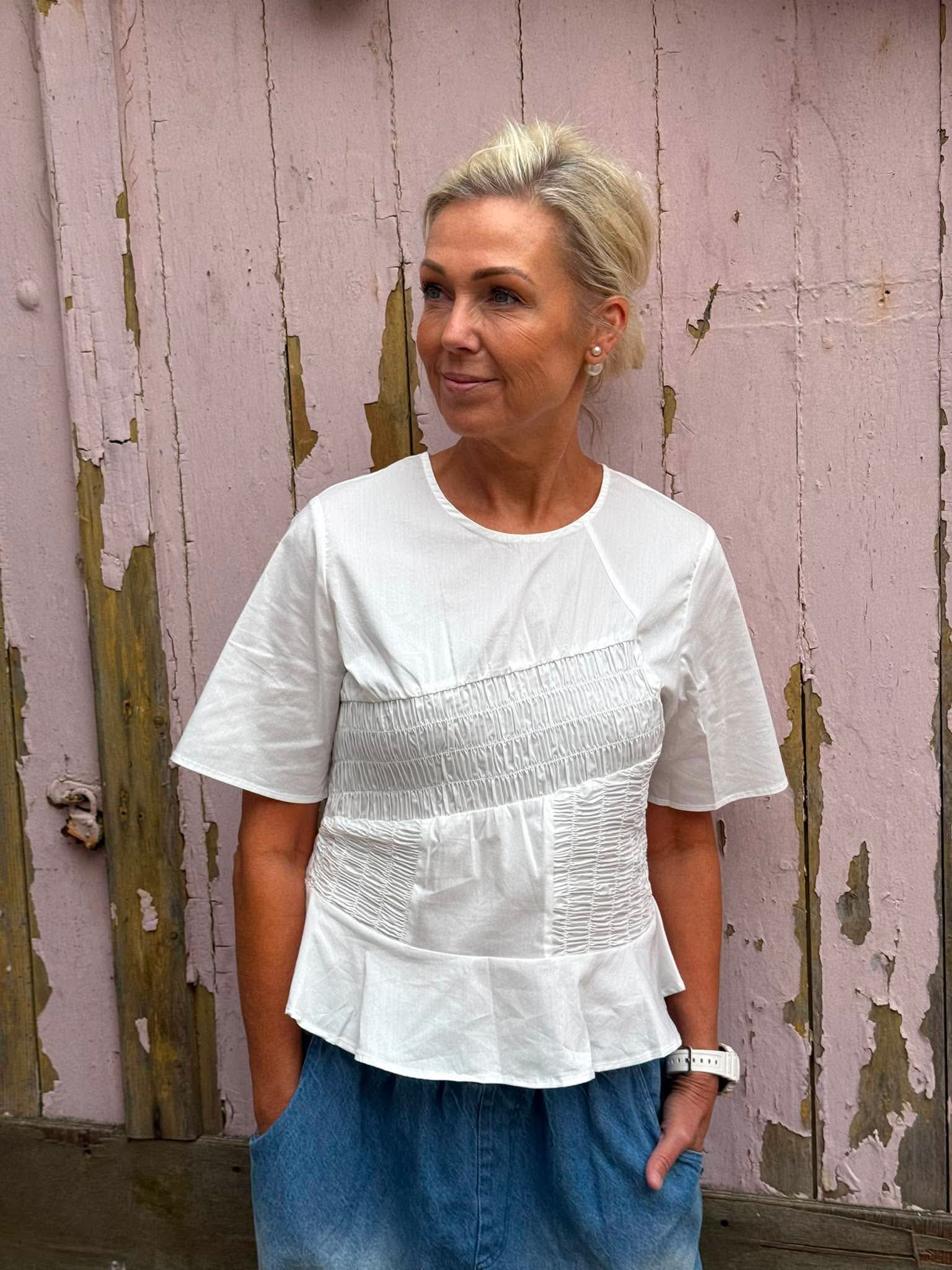 Ajda Antoinett SS Blouse - Spring Gardenia