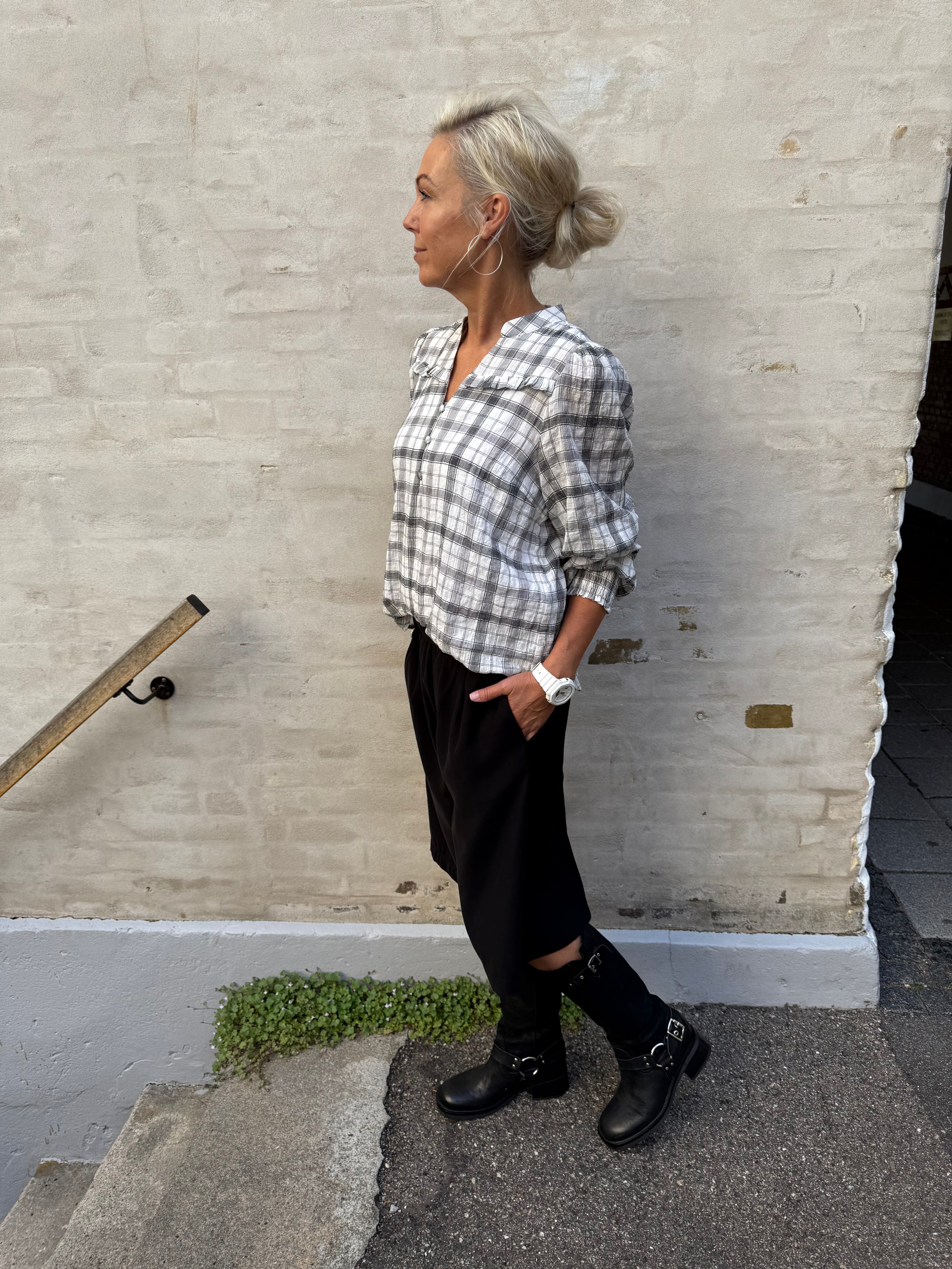 Sally Check V-Blouse - Off White