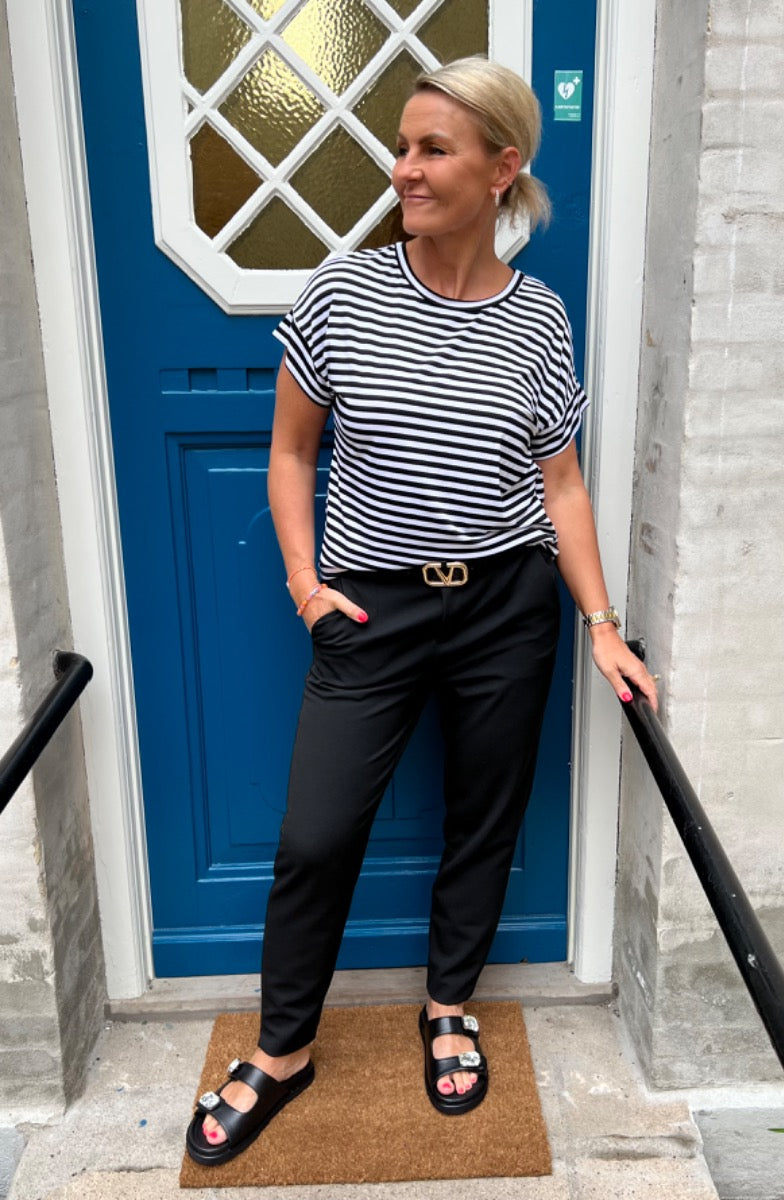 Lisa Slim Pant - Black