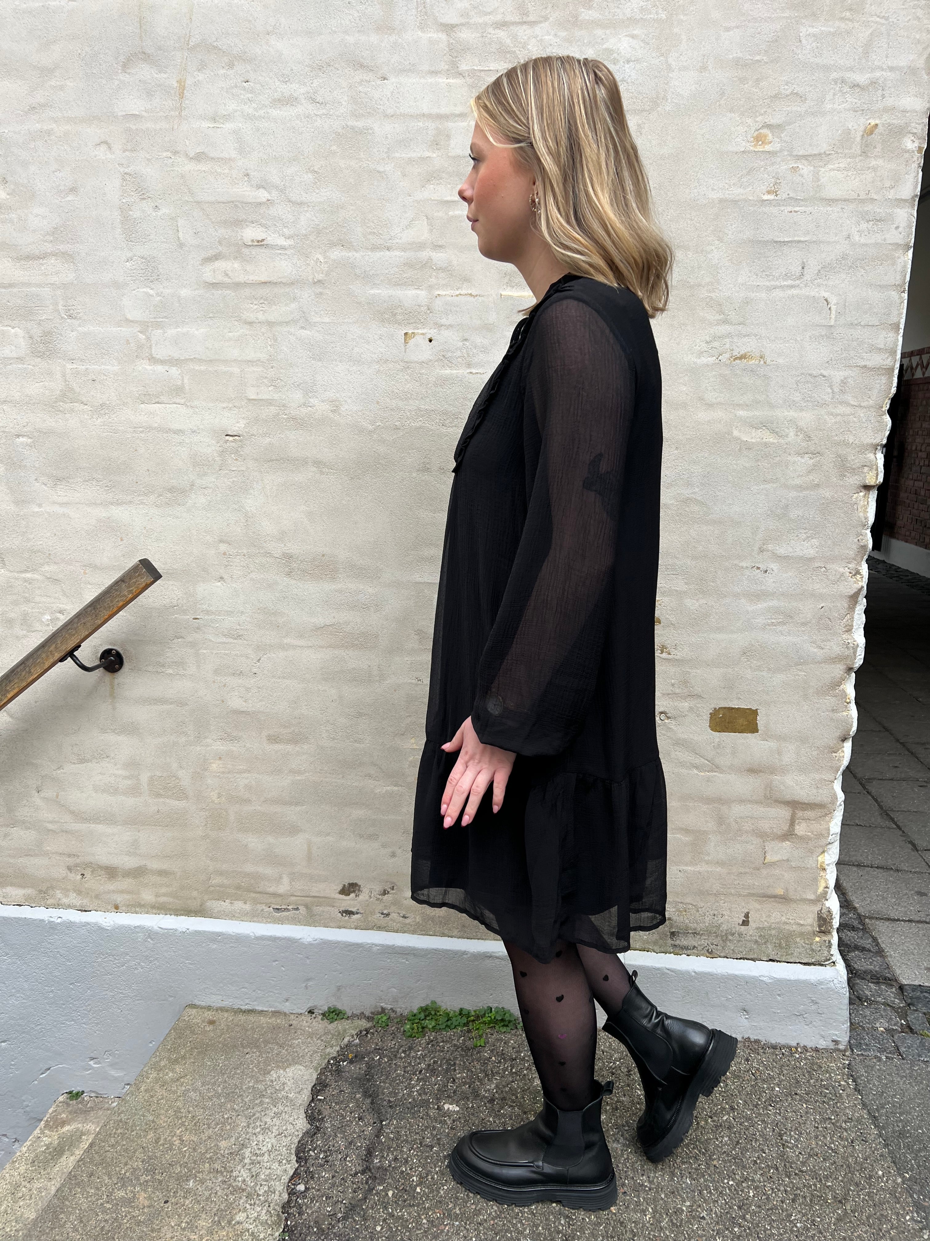 LINEA LS SHORT DRESS - Black