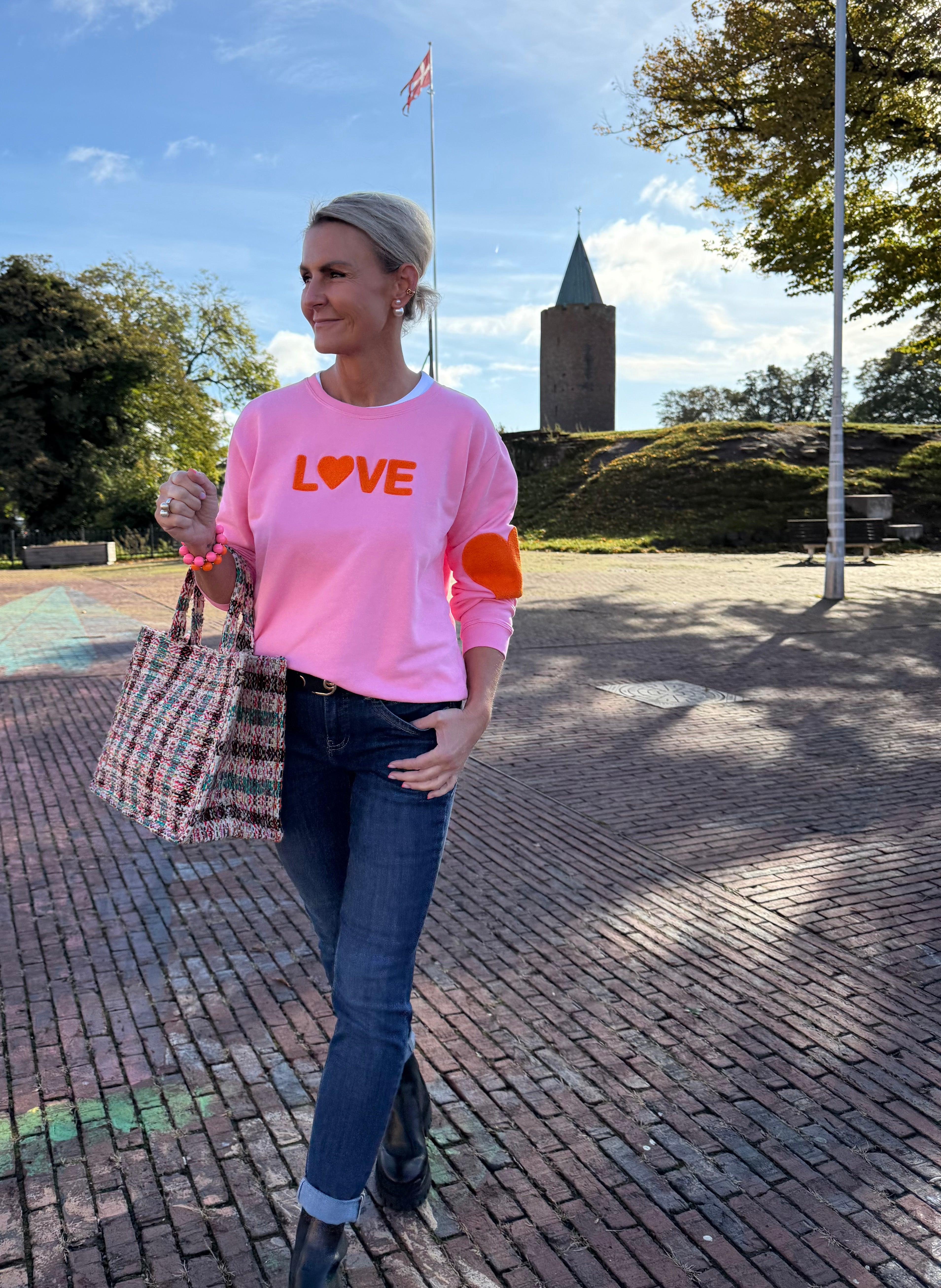 Sweat LOVE - Auora pink with orange embroidery classic