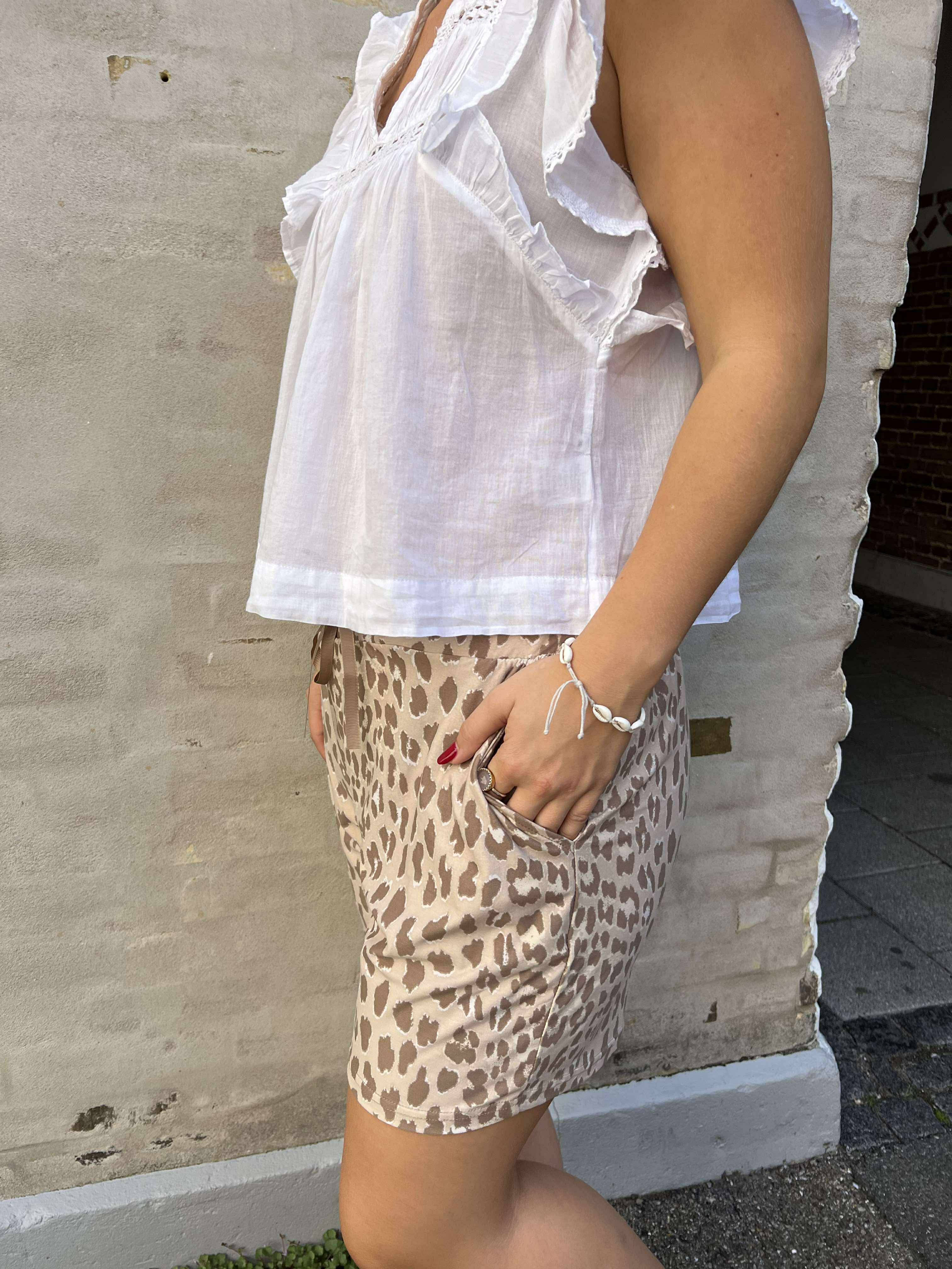 Alma Shorts - Desert Lux Leo