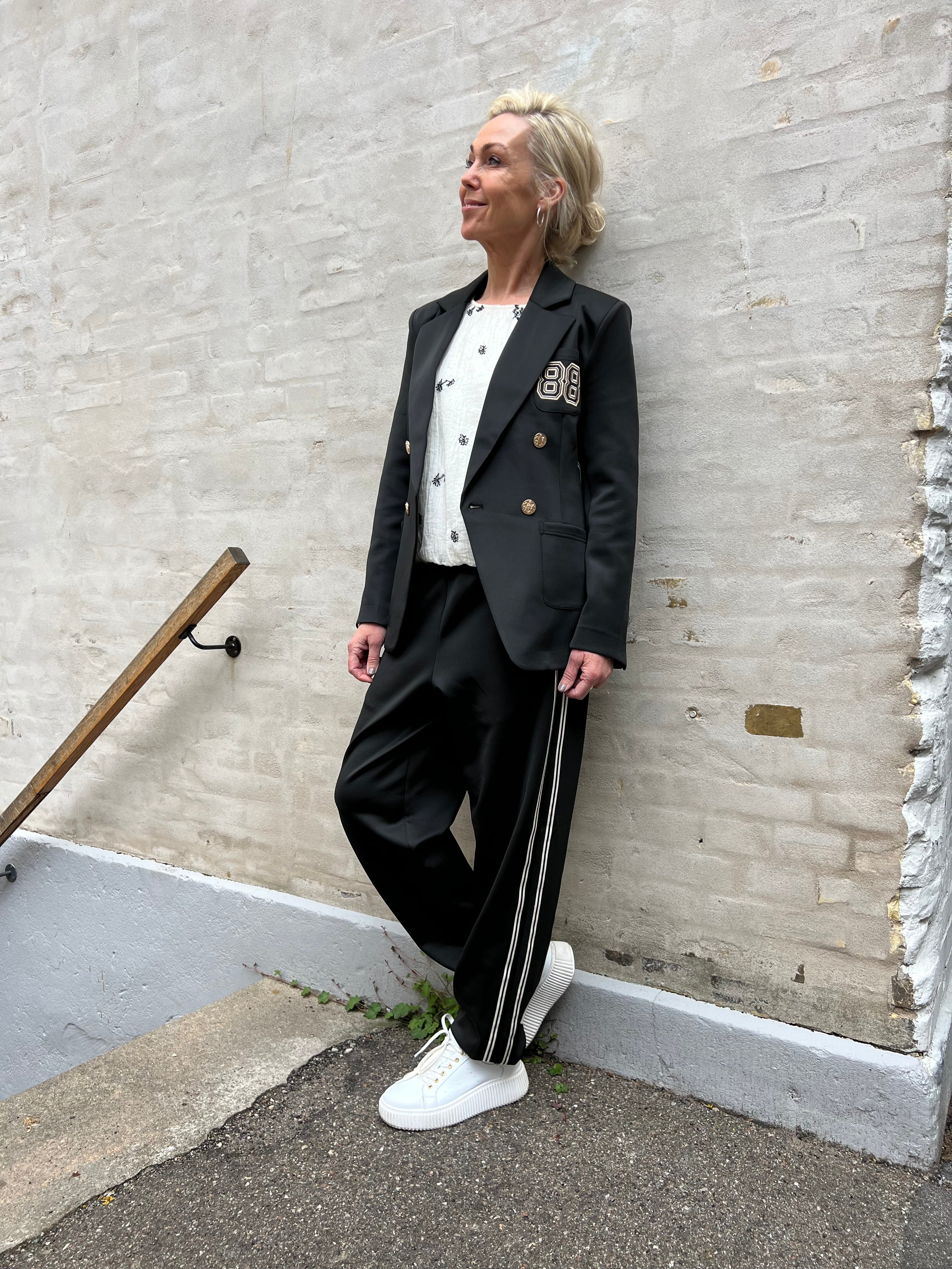 NillaGO track pants black